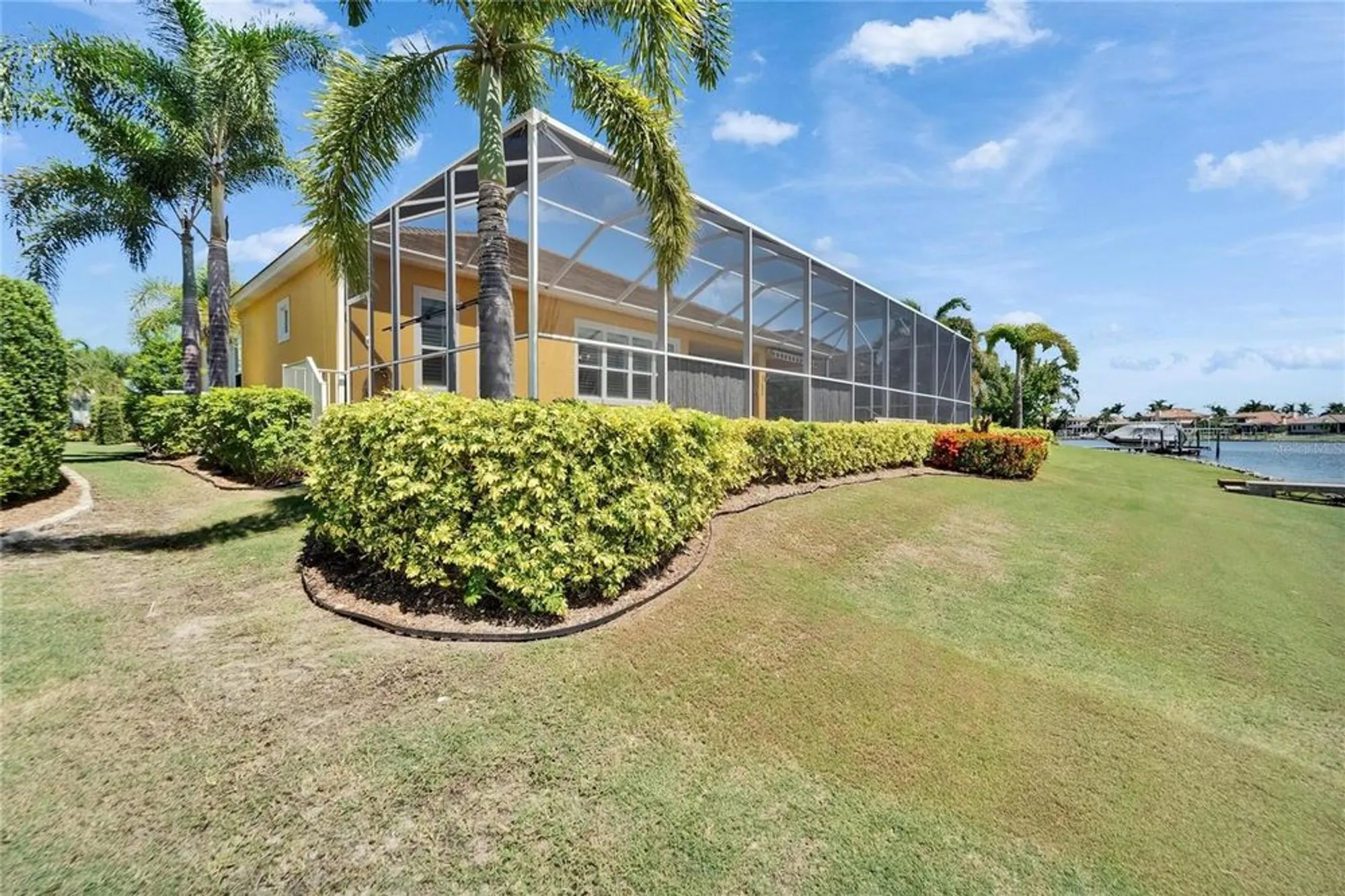 Property Slideshow image 61 of 80 | 721 manns harbor dr, Apollo Beach, FL, 33572