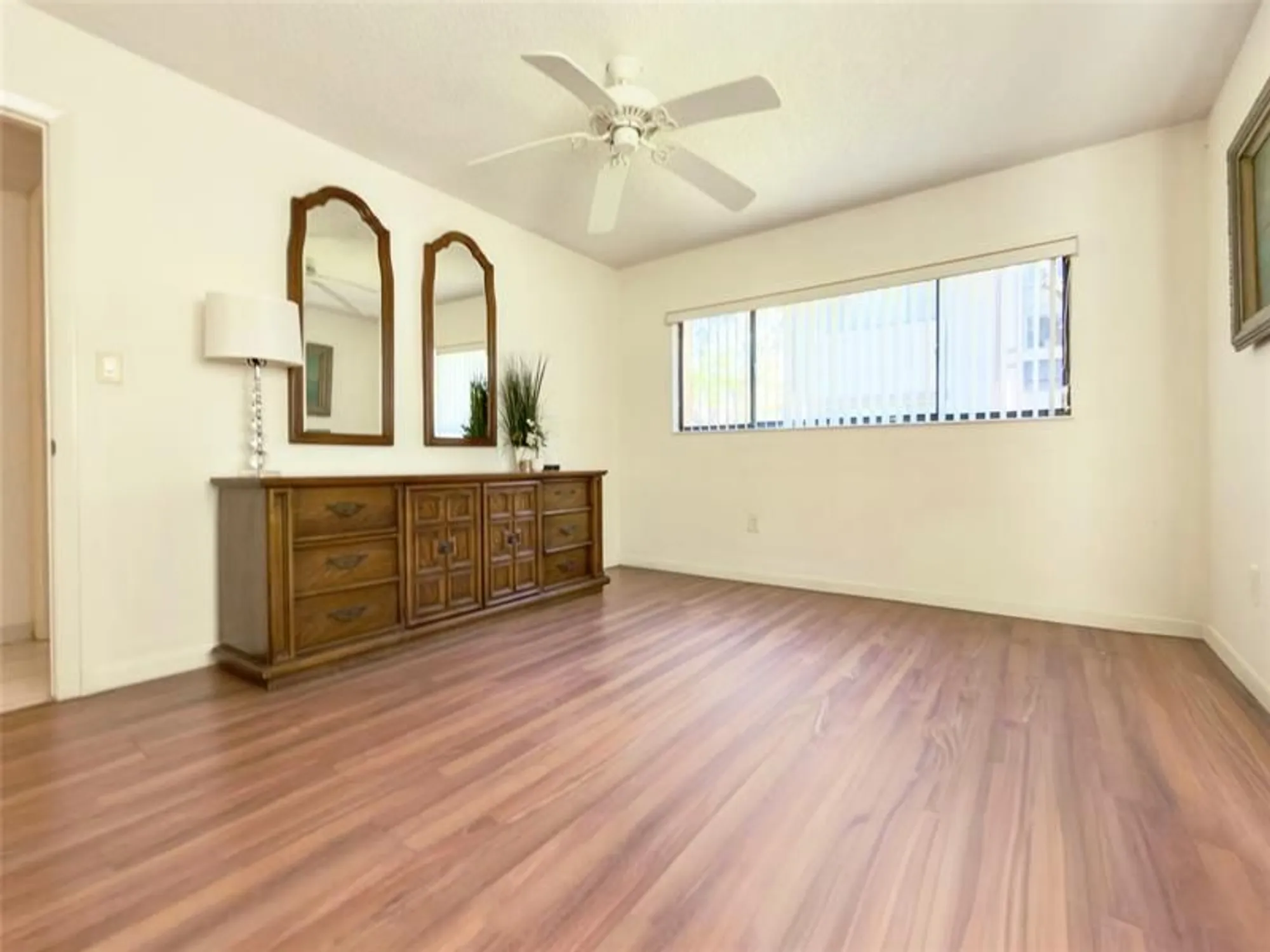 Property Slideshow image 26 of 51 | 9988 n belfort cir 111, Tamarac, FL, 33321