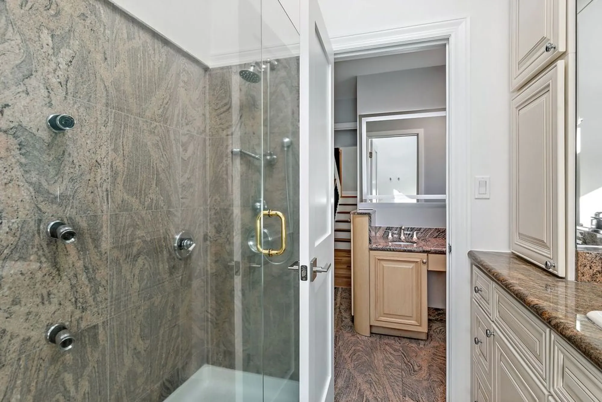 Property Slideshow image 30 of 48 | 535 woodview rd, Lake Barrington, IL, 60010