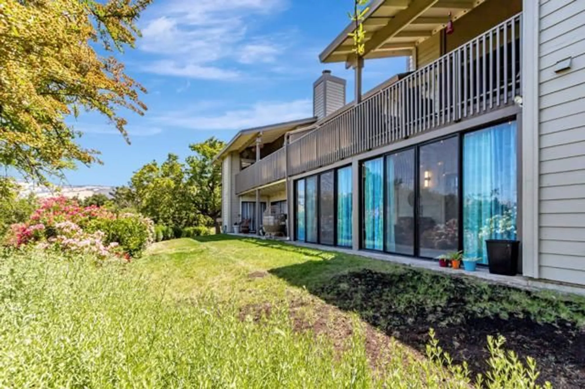 Property Slideshow image 36 of 67 | 8463 traminer ct, San Jose, CA, 95135