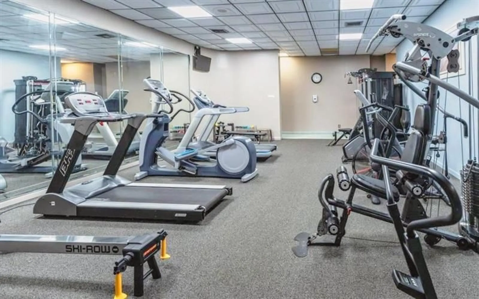 Property Slideshow image 55 of 60 | 900 colony point cir 407, Pembroke Pines, FL, 33026