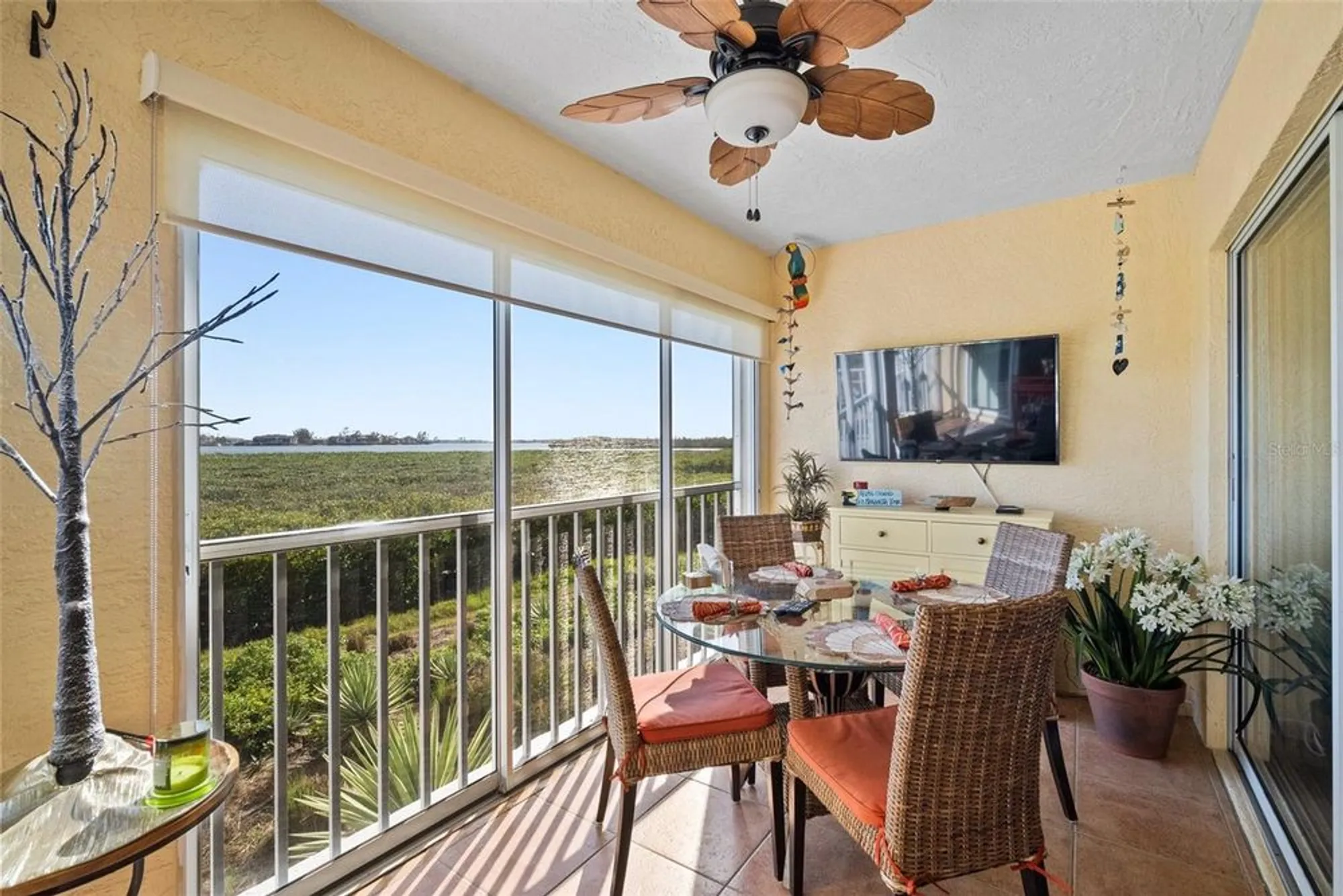 Property Slideshow image 28 of 52 | 1323 perico point cir # 107, Bradenton, FL, 34209