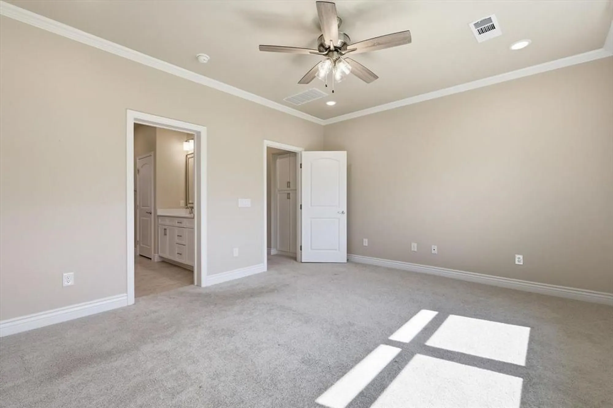 Property Slideshow image 15 of 37 | 9513 windwood ln, Denton, TX, 76207