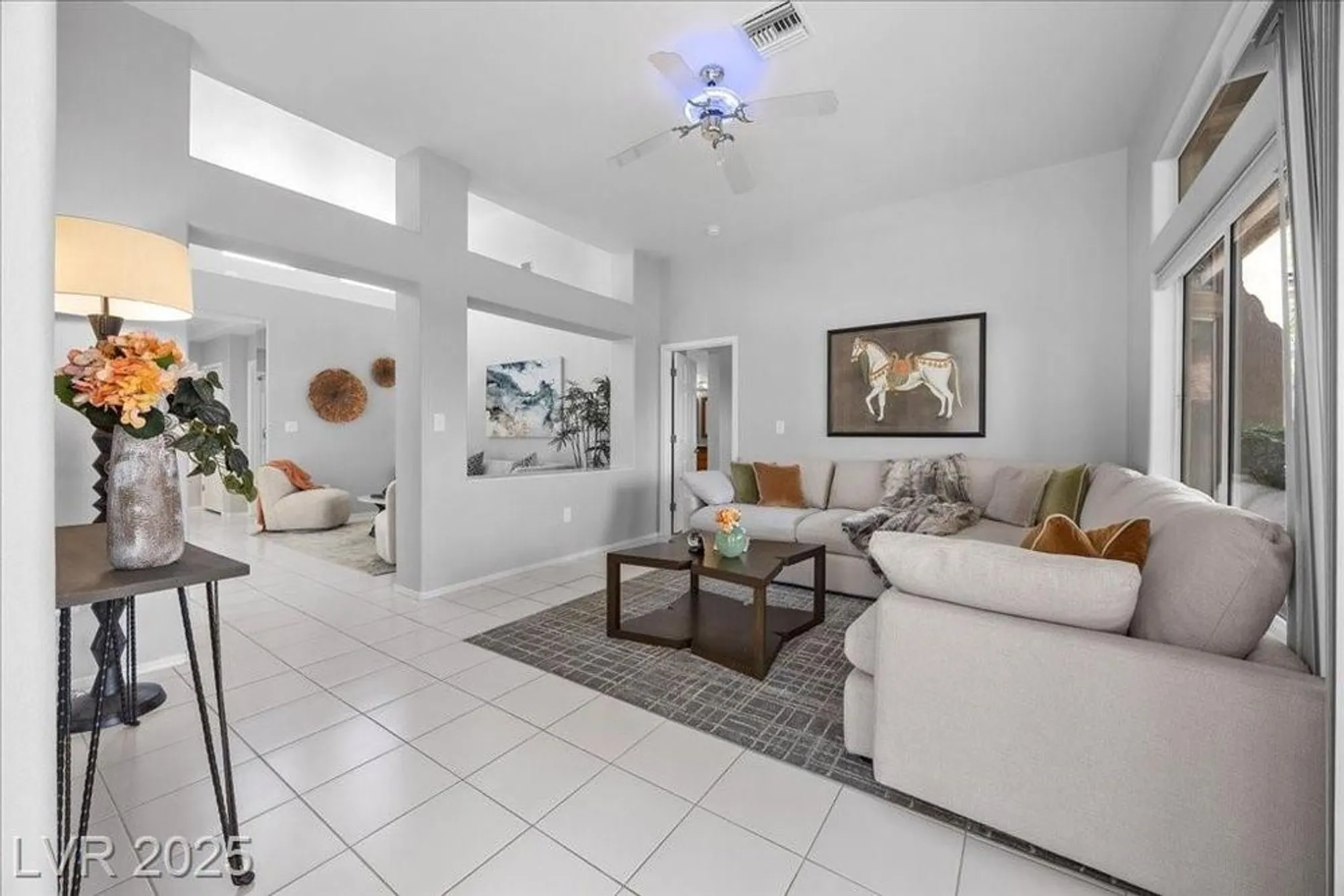 Property Slideshow image 14 of 33 | 9352 villa ridge dr, Las Vegas, NV, 89134