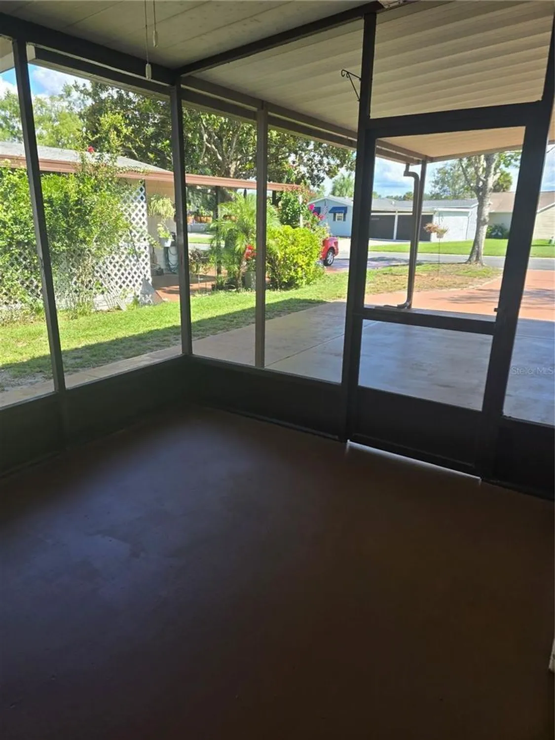 Property Slideshow image 17 of 20 | 1705 kiley ct, Lady Lake, FL, 32159