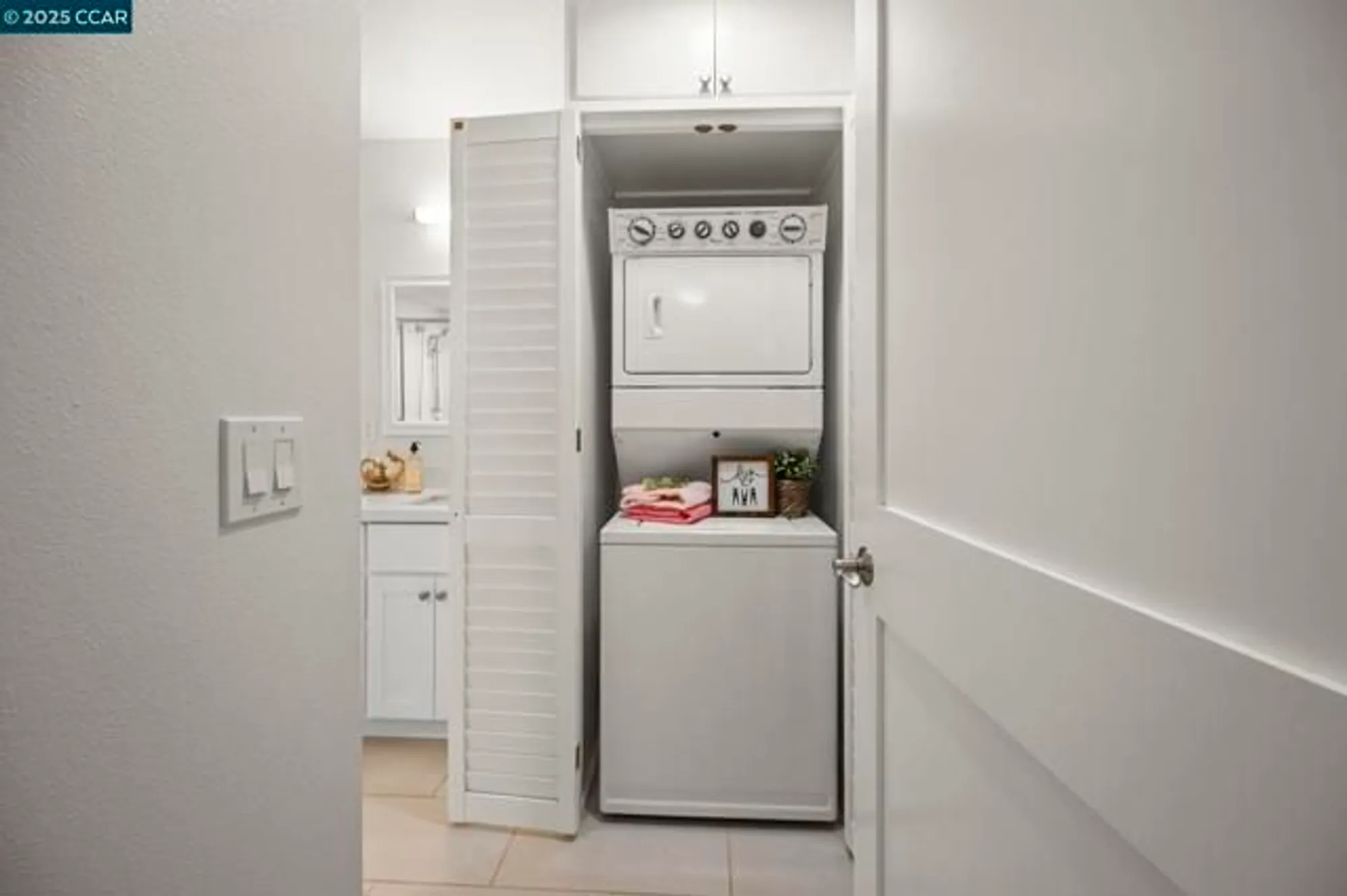 Property Slideshow image 18 of 34 | 2000 golden rain rd 4, Walnut Creek, CA, 94595