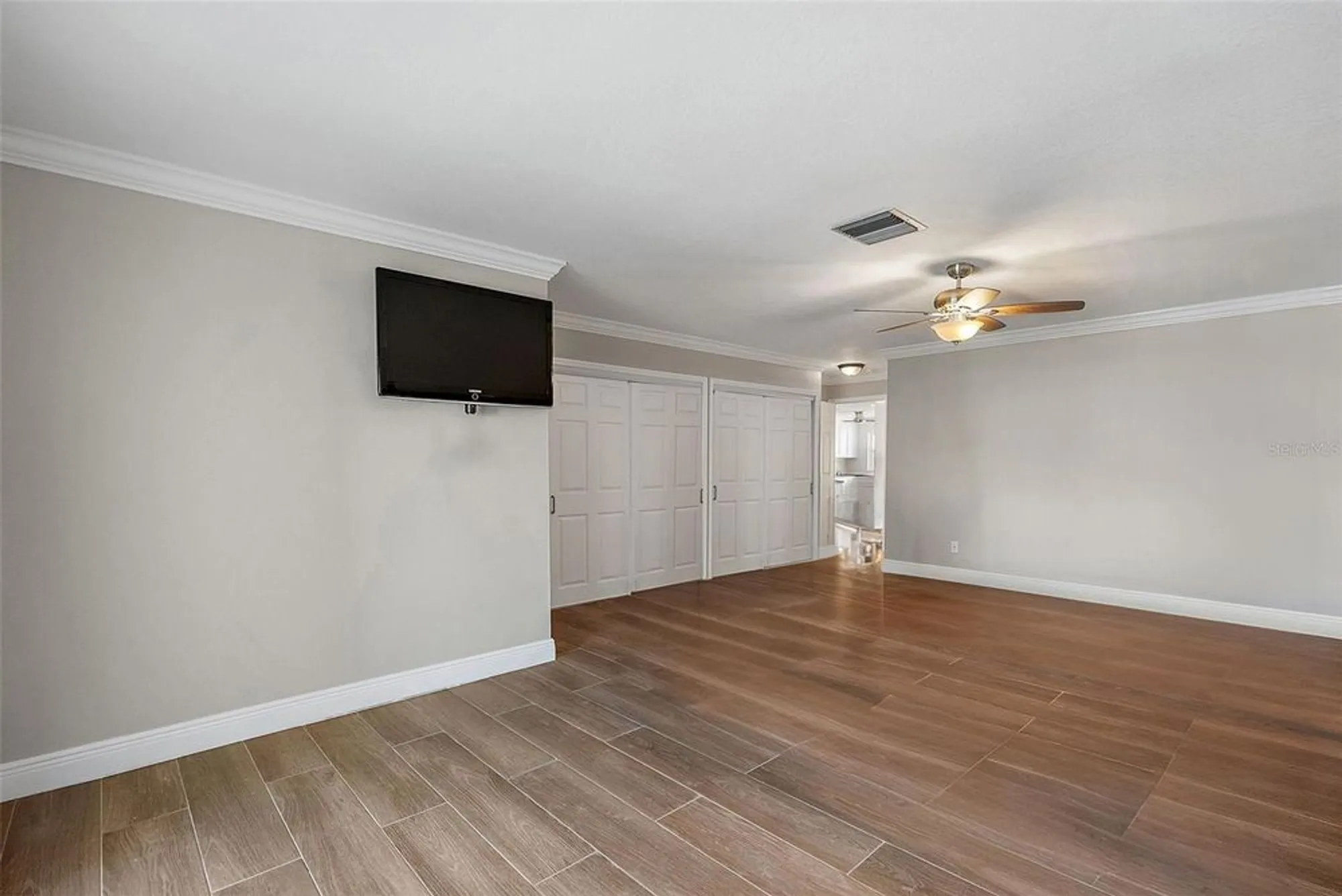 Property Slideshow image 16 of 40 | 325 boca ciega point blvd, St Petersburg, FL, 33708
