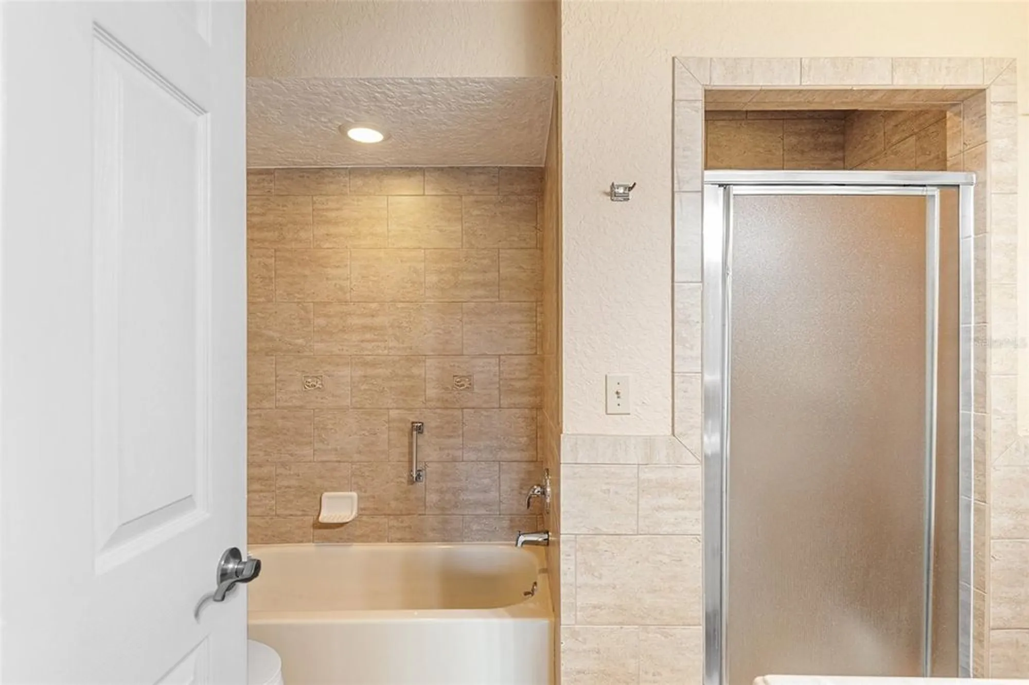 Property Slideshow image 23 of 68 | 543 clubhill dr, Haines City, FL, 33844