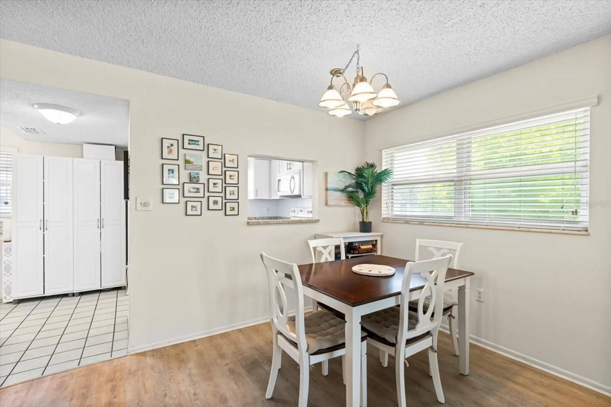 Property Slideshow image 12 of 27 | 304 47th avenue dr 307, Bradenton, FL, 34207