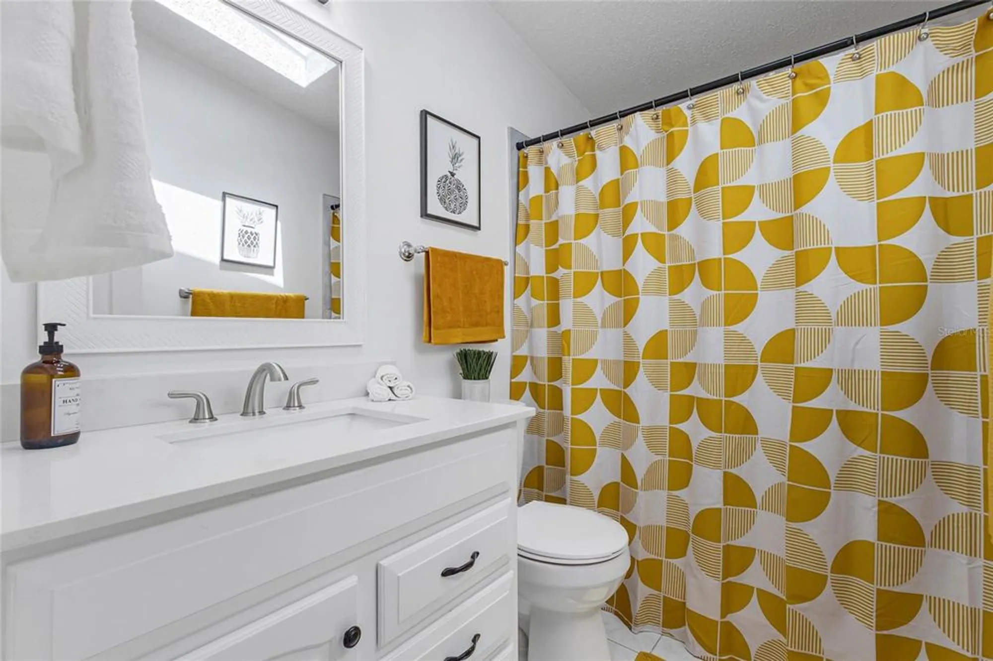 Property Slideshow image 22 of 38 | 25333 casa del lago ln, Leesburg, FL, 34748