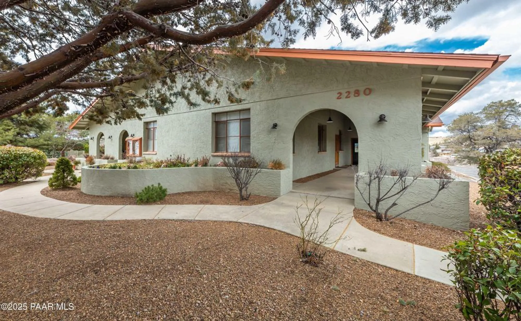 Property Slideshow image 34 of 48 | 1947 e mountain hollow dr, Prescott, AZ, 86301