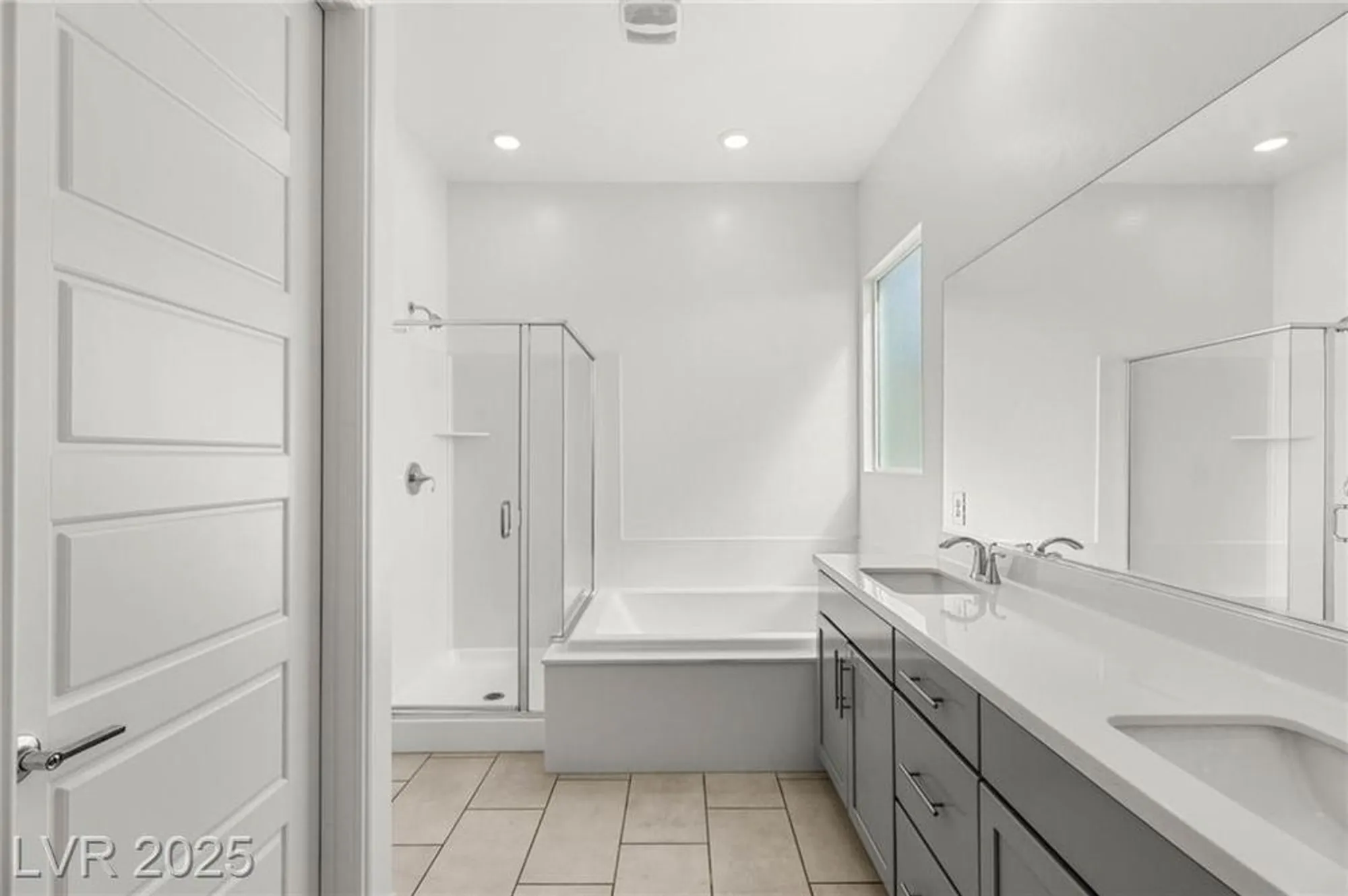 Property Slideshow image 20 of 42 | 116 juliette pointe ln, Henderson, NV, 89011