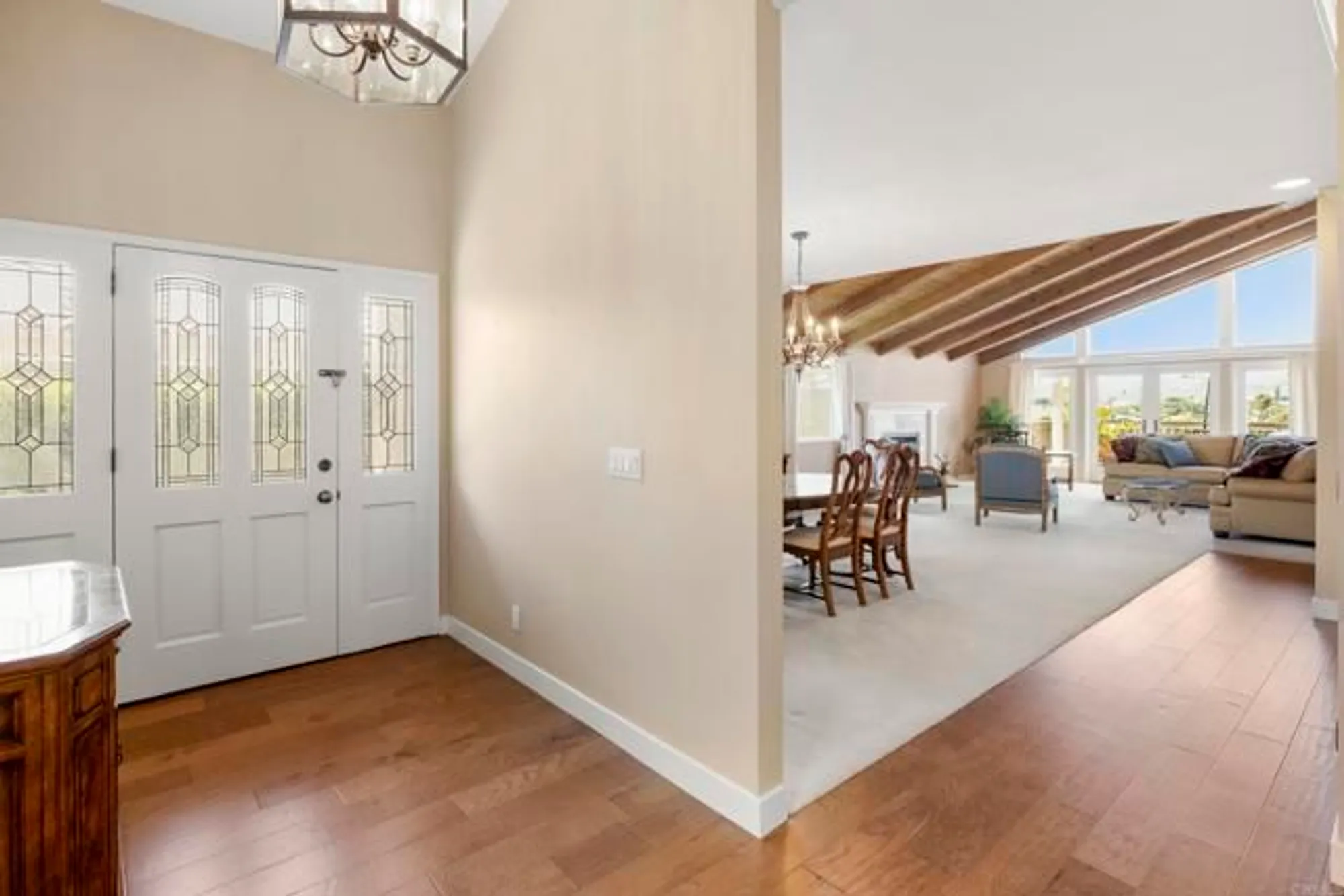 Property Slideshow image 11 of 58 | 1057 ridge heights dr, Fallbrook, CA, 92028