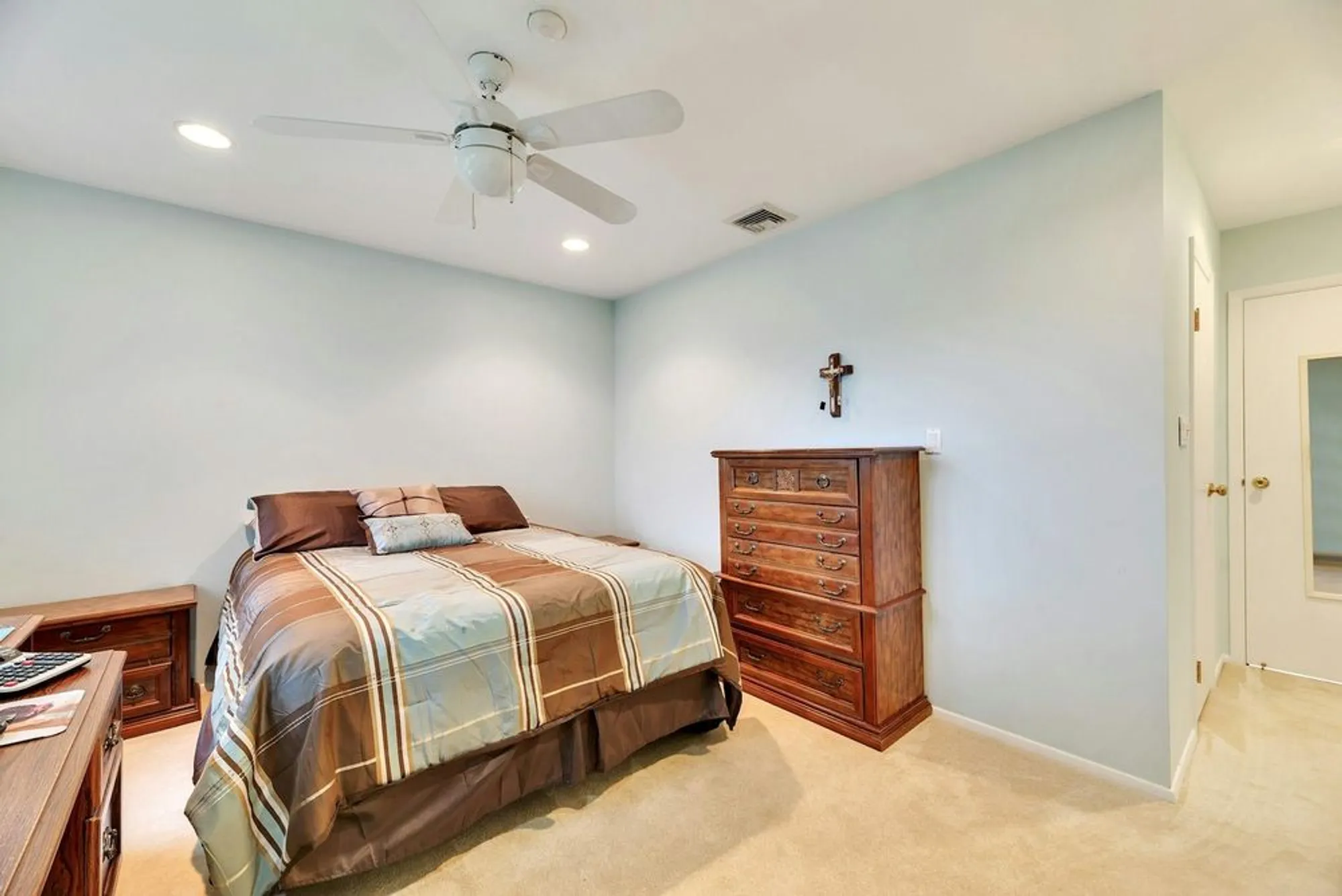 Property Slideshow image 13 of 30 | 279 dockside ct, Moriches, NY, 11955