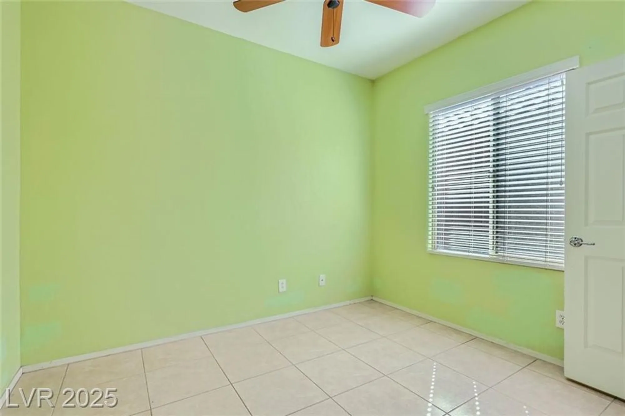 Property Slideshow image 38 of 53 | 6128 isola peak ave, Las Vegas, NV, 89122