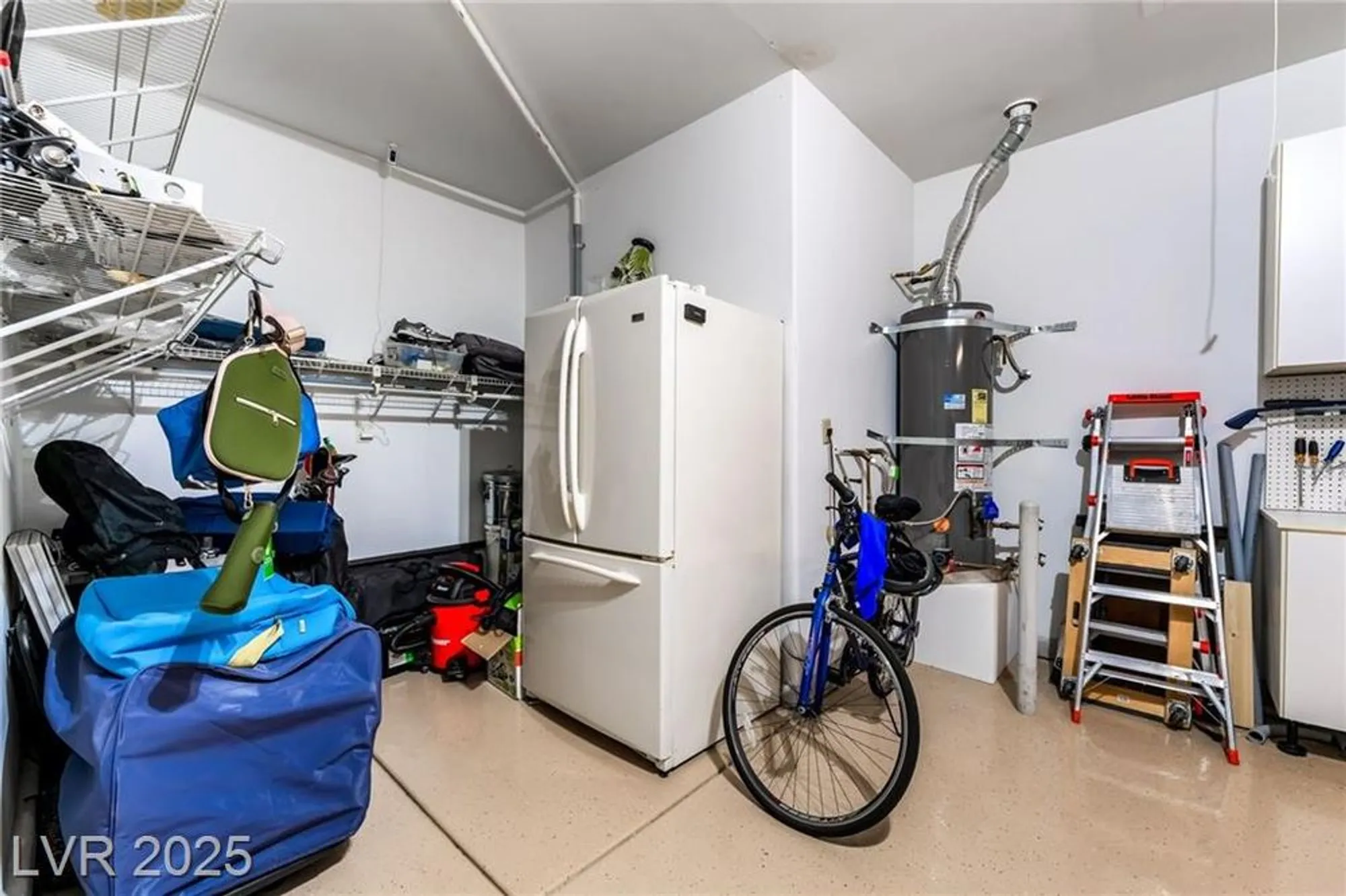 Property Slideshow image 40 of 47 | 1628 rockcrest hills ave, Henderson, NV, 89052