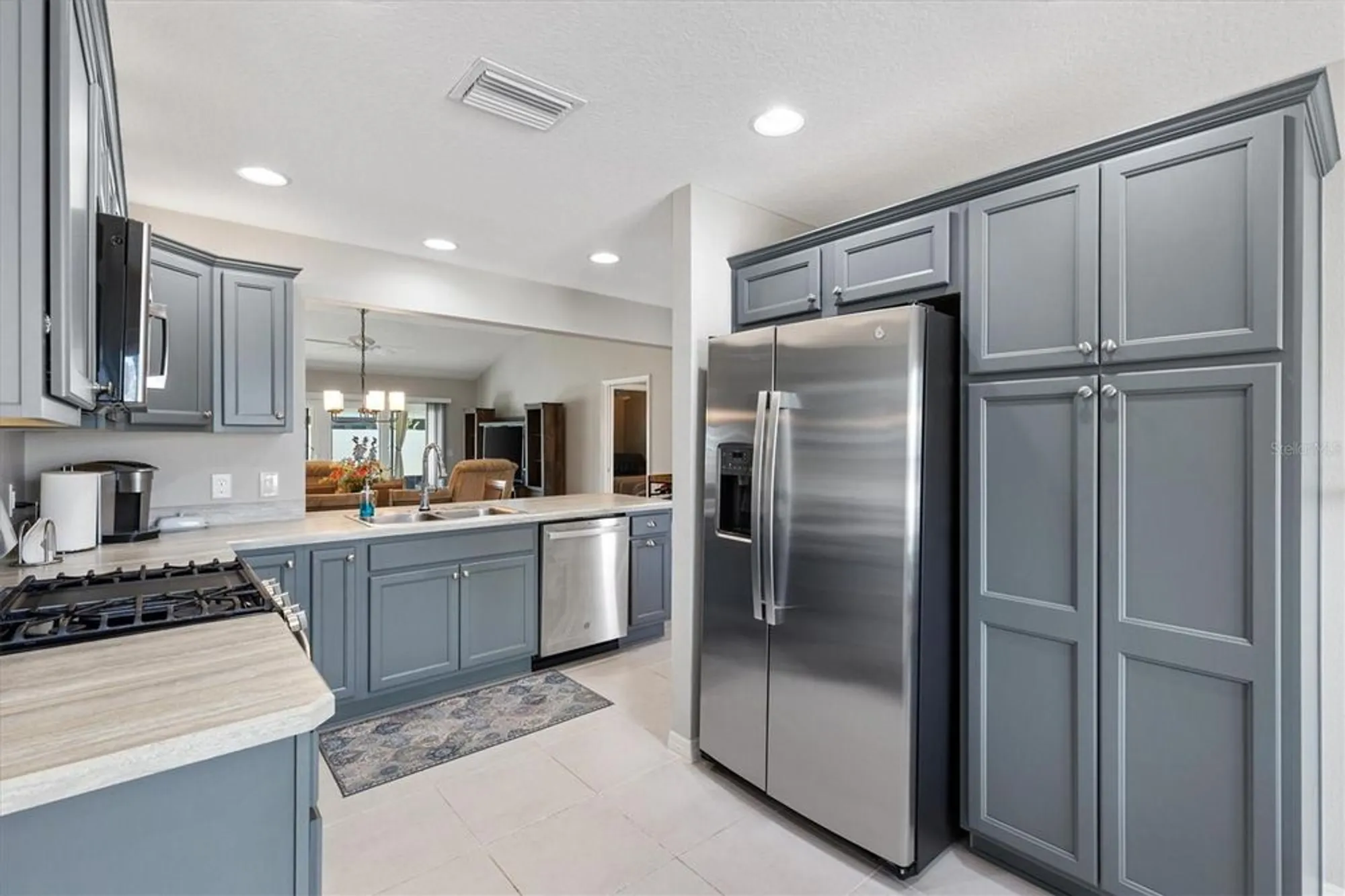 Property Slideshow image 4 of 40 | 2202 landrea loop, The Villages, FL, 32163