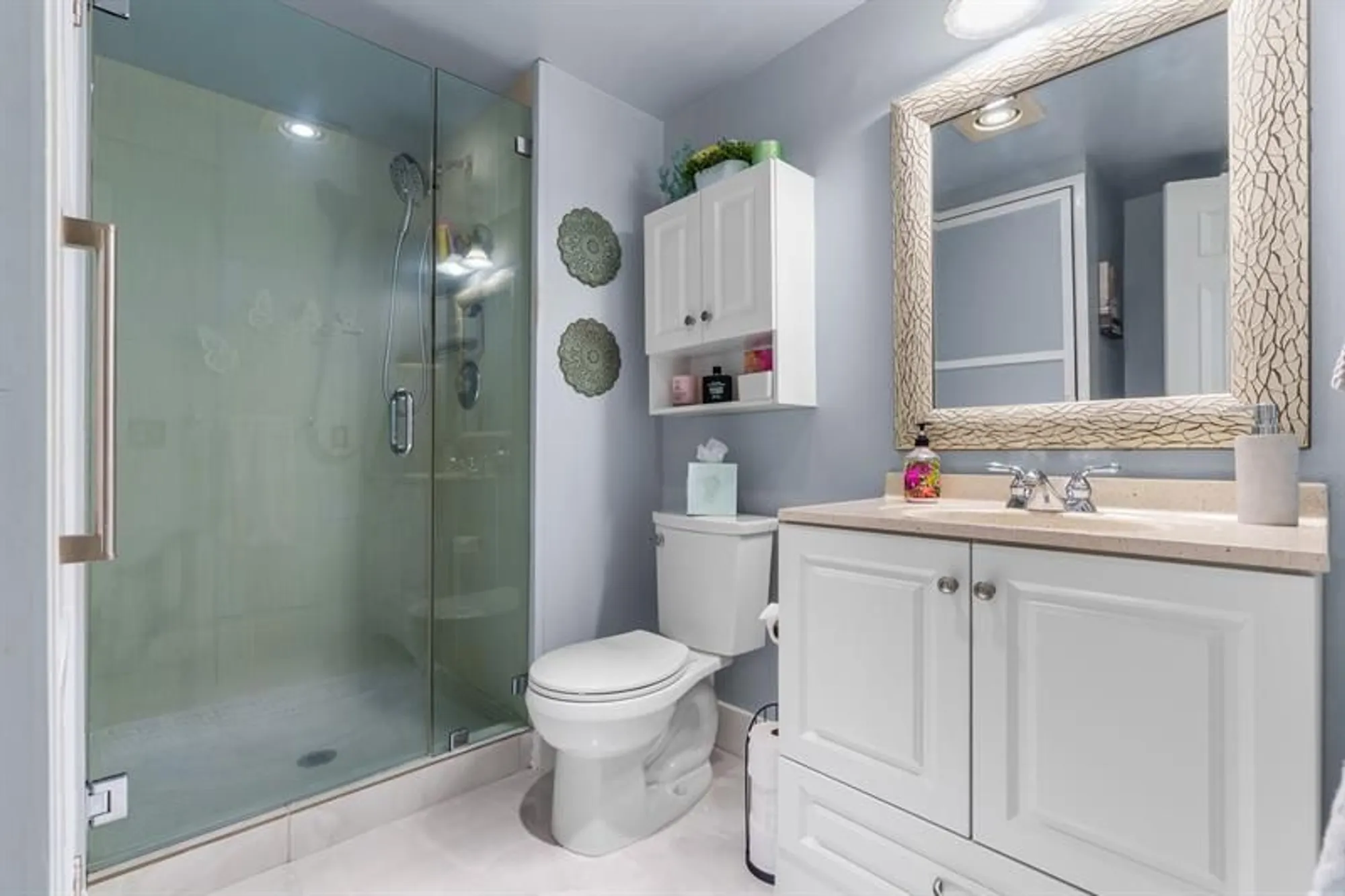 Property Slideshow image 21 of 42 | 21215 lago cir f, Boca Raton, FL, 33433