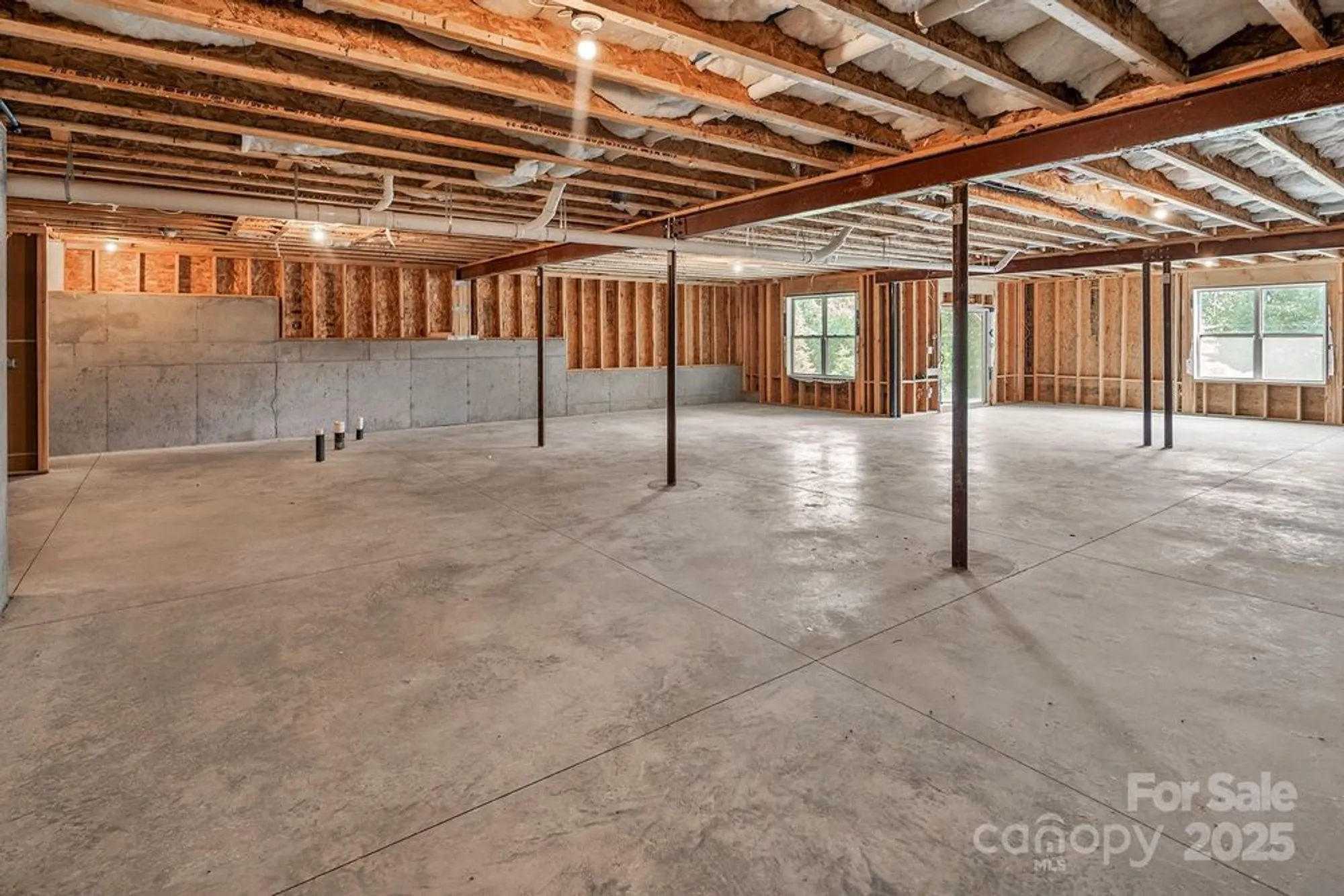 Property Slideshow image 35 of 44 | 14008 little spring ct, Charlotte, NC, 28278