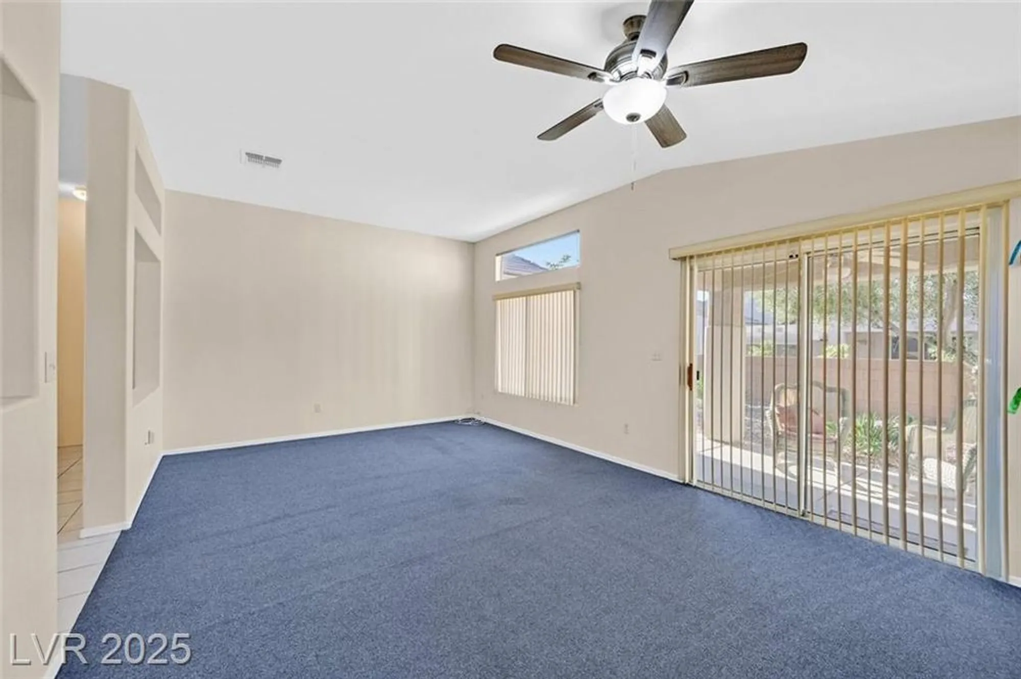 Property Slideshow image 5 of 25 | 2106 eagle watch dr, Henderson, NV, 89012