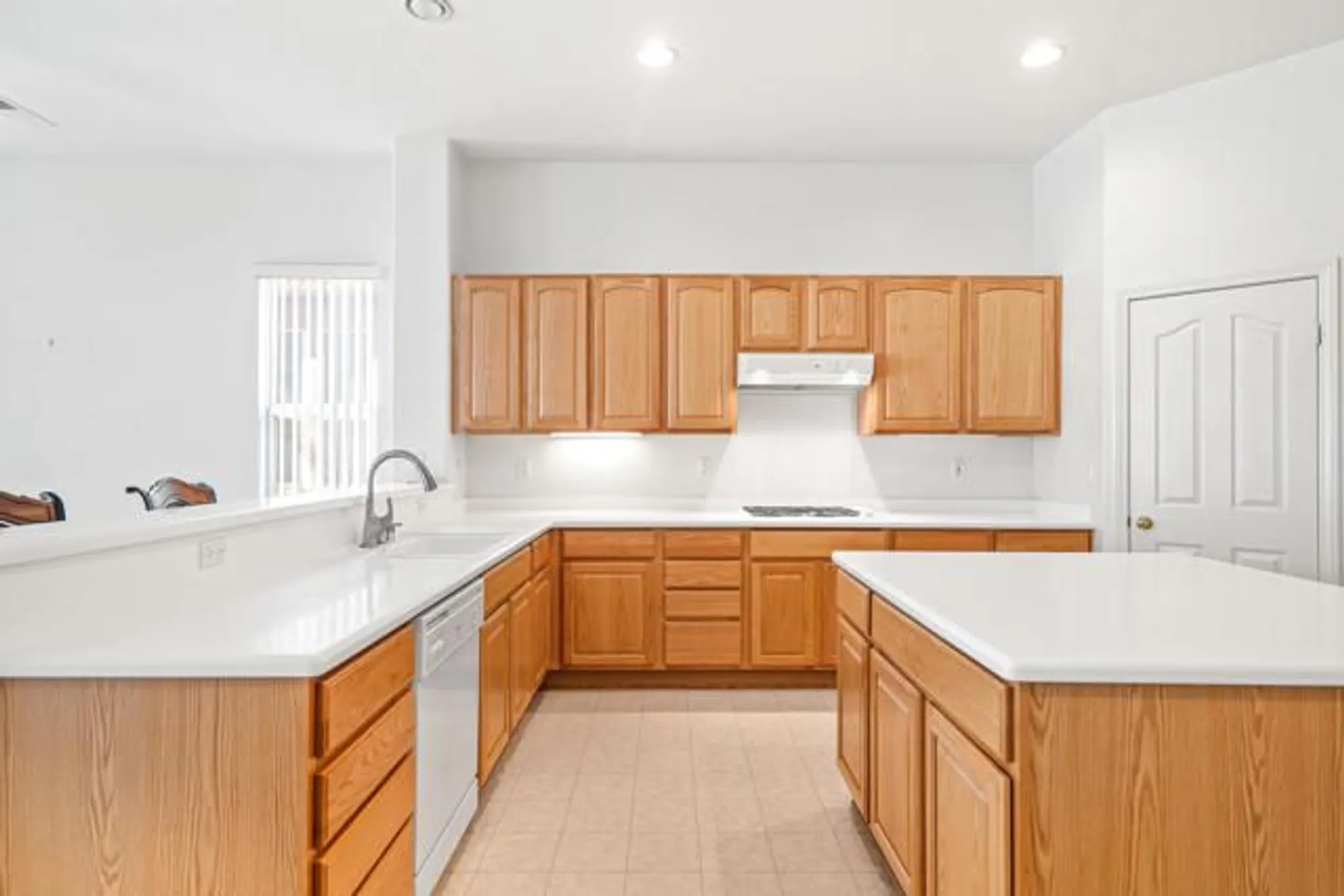 Property Slideshow image 15 of 49 | 80157 royal birkdale dr, Indio, CA, 92201