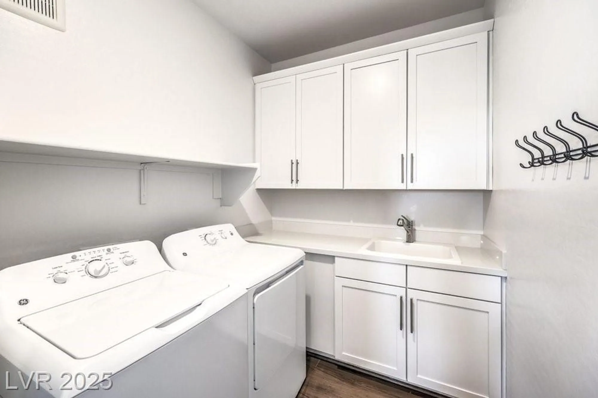 Property Slideshow image 52 of 70 | 2555 hampton rd 10303, Henderson, NV, 89052