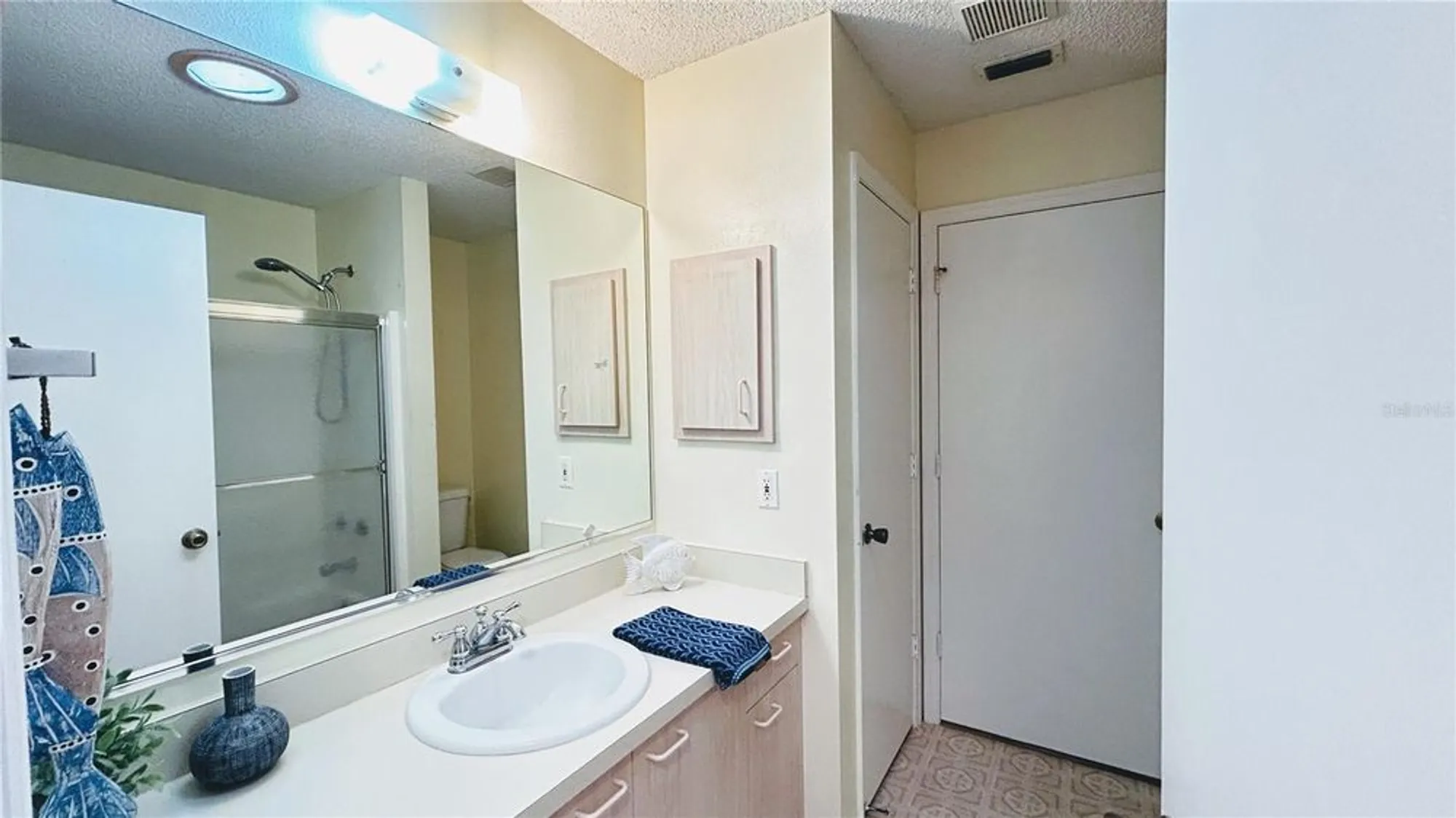 Property Slideshow image 18 of 23 | 718 villita ln, The Villages, FL, 32159