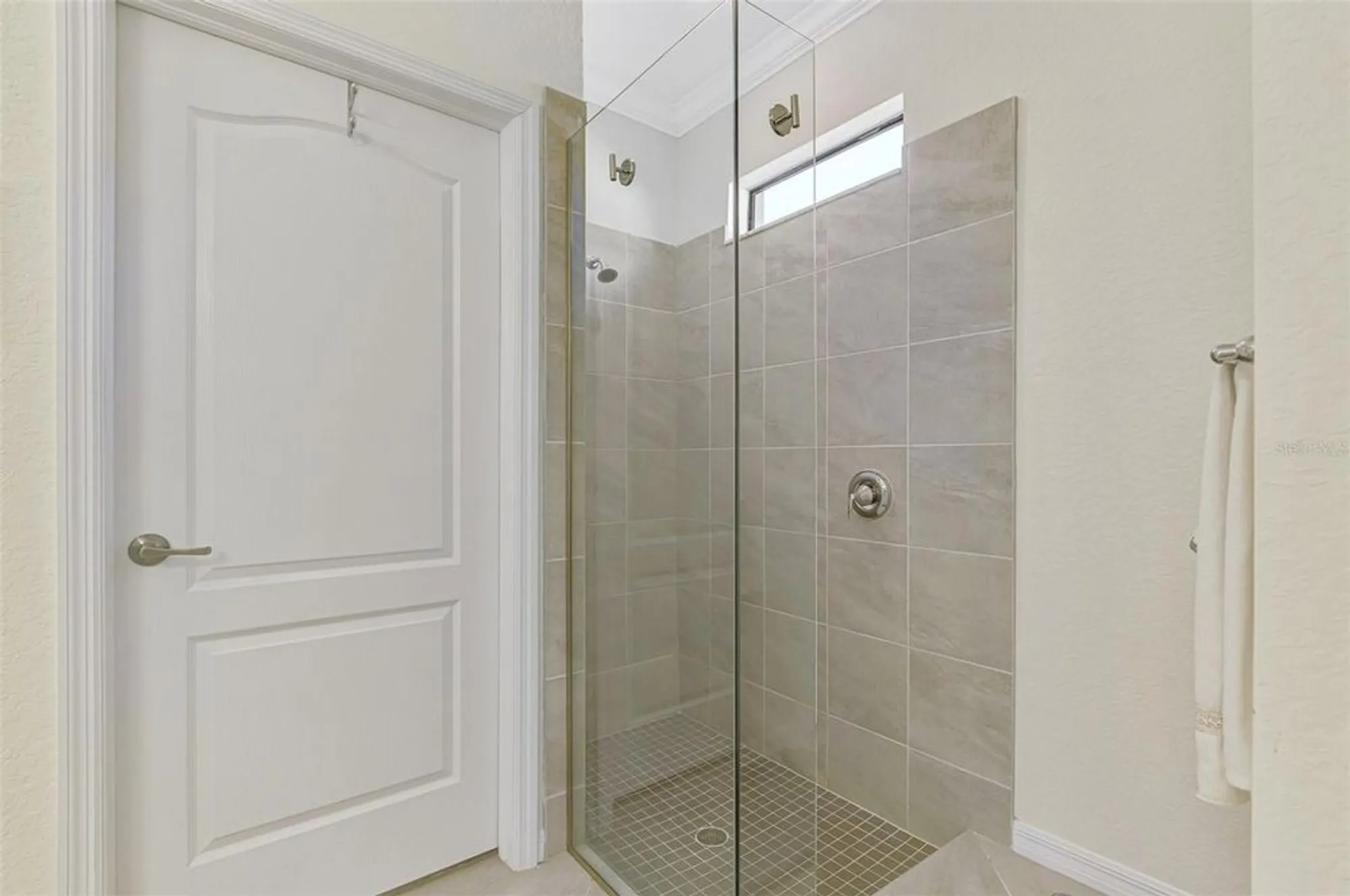 Property Slideshow image 31 of 100 | 24080 spartina dr, Venice, FL, 34293