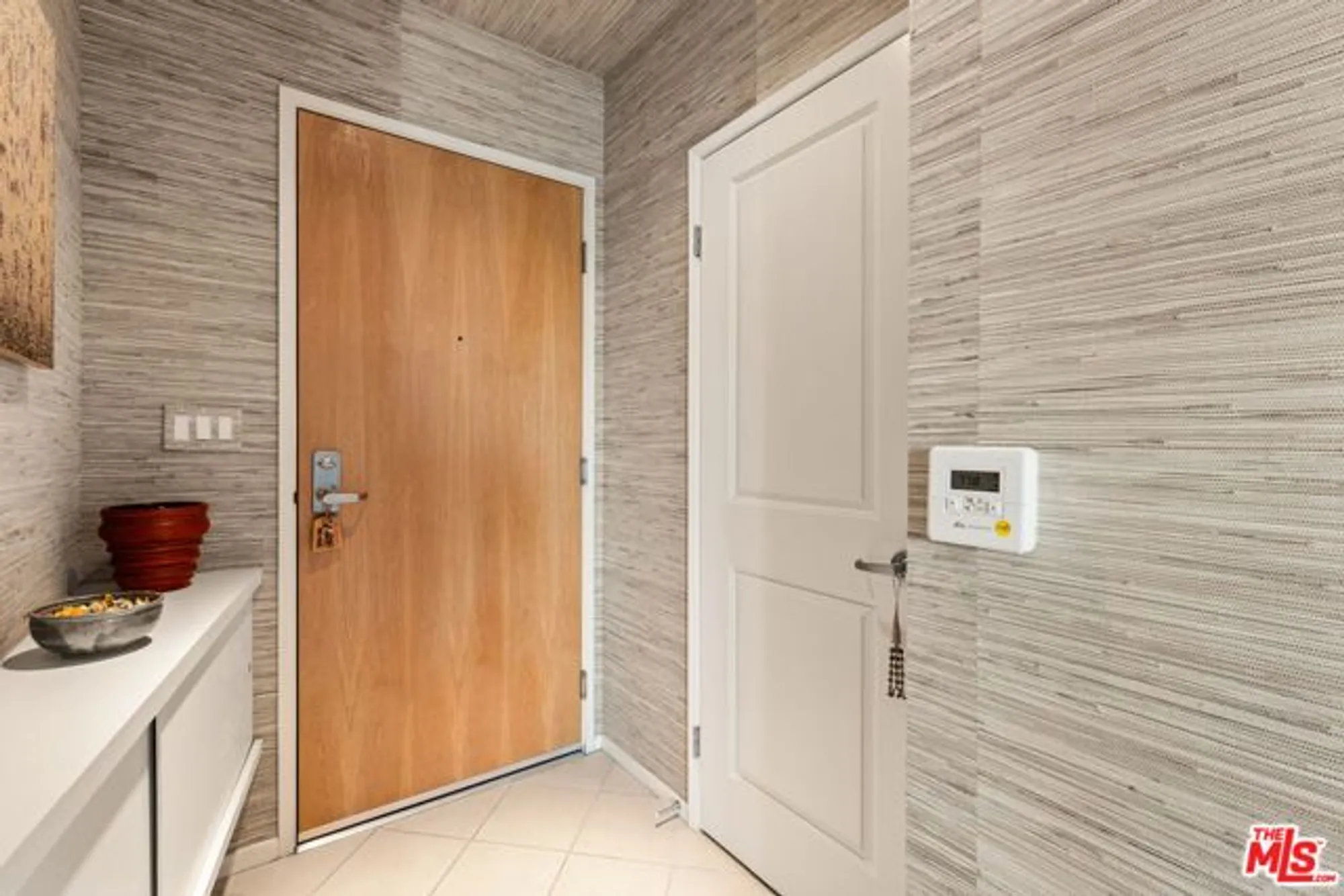 Property Slideshow image 10 of 35 | 267 s san pedro st 621, Los Angeles, CA, 90012