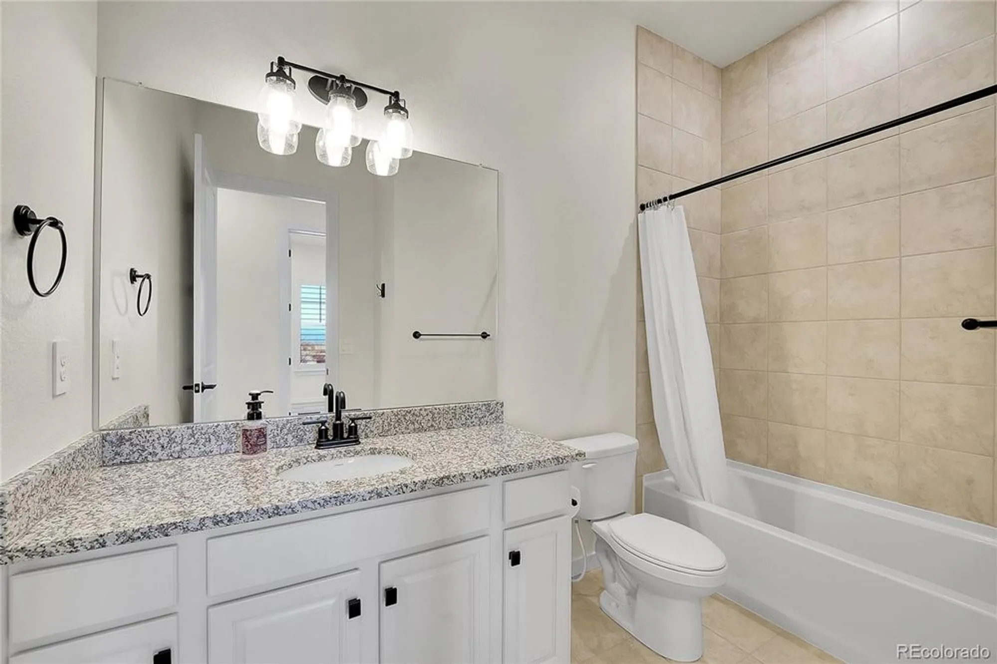 Property Slideshow image 25 of 44 | 8538 s quatar st, Aurora, CO, 80016