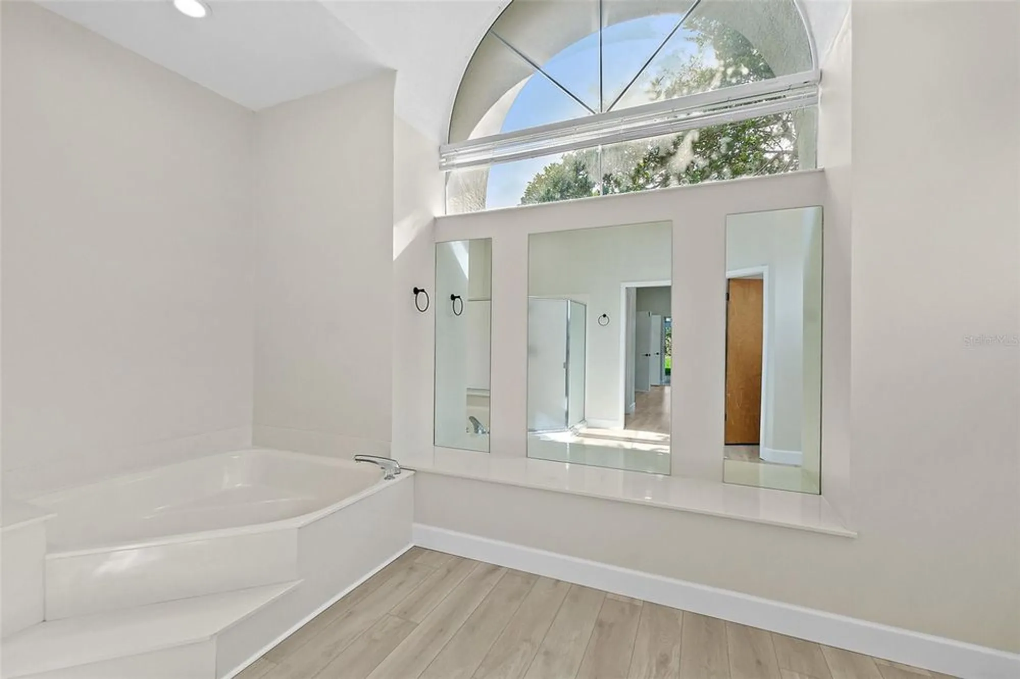 Property Slideshow image 26 of 56 | 38 kingsley cir, Ormond Beach, FL, 32174