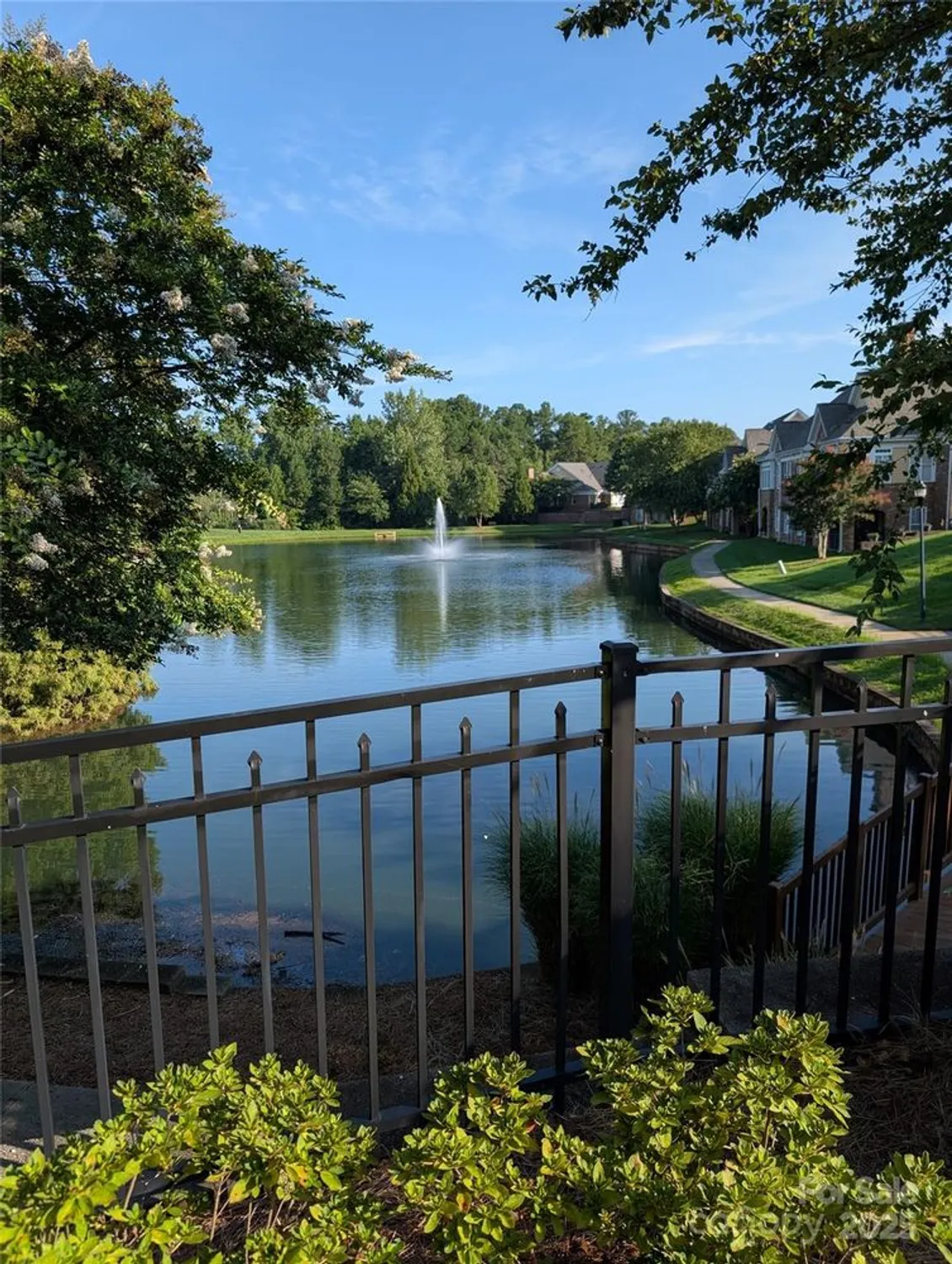 Property Slideshow image 21 of 22 | 2741 circa dr, Matthews, NC, 28105