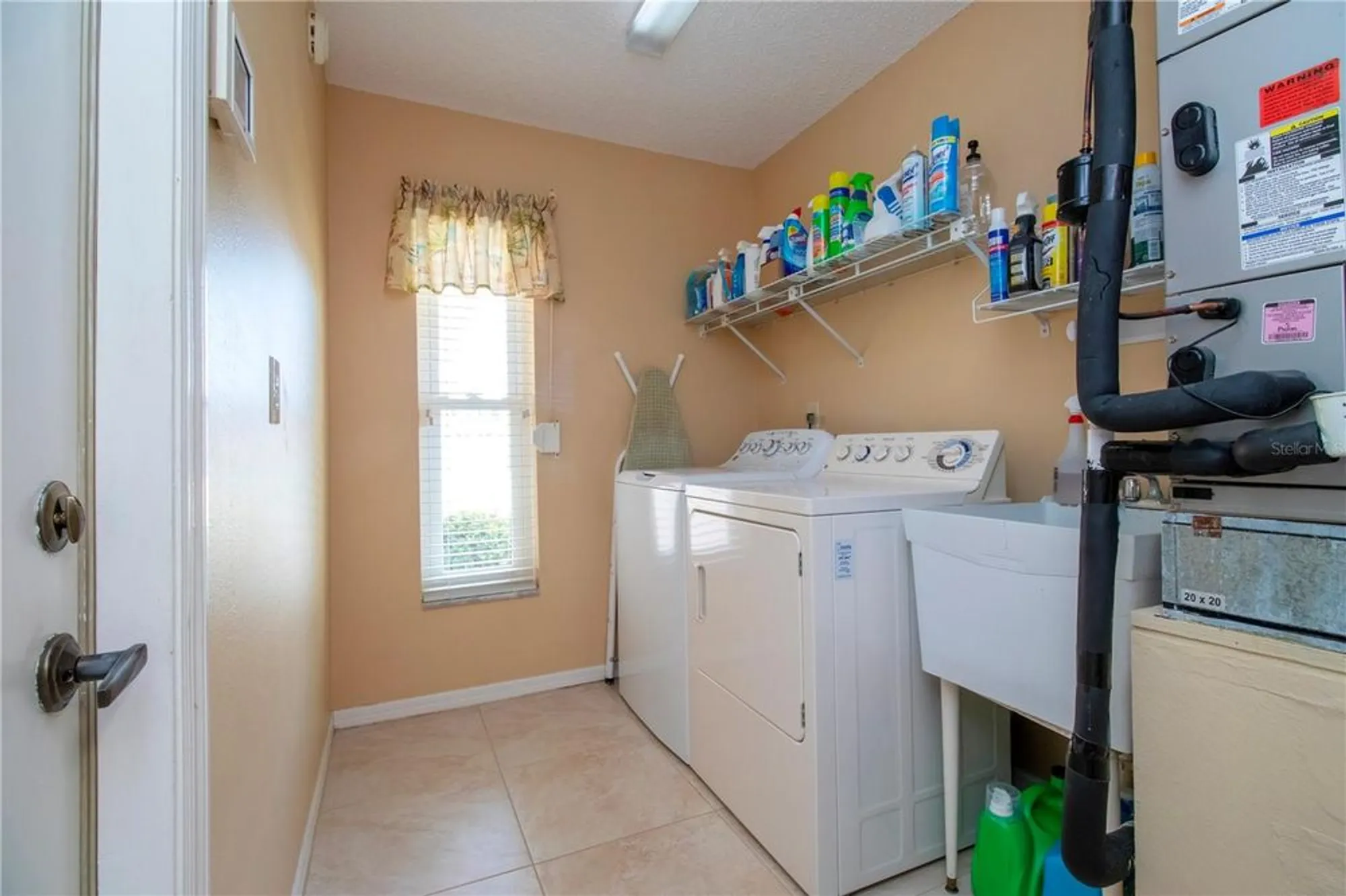 Property Slideshow image 39 of 61 | 2039 berry roberts dr, Sun City Center, FL, 33573