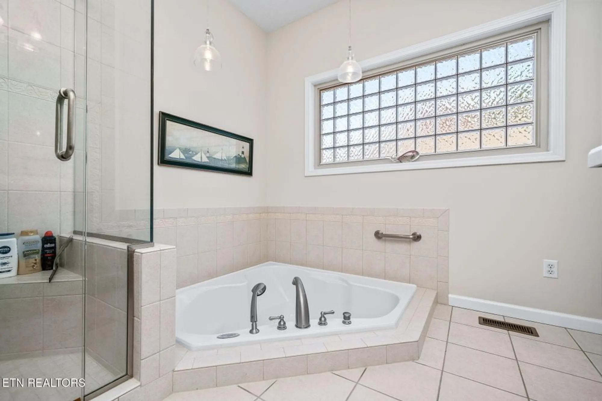 Property Slideshow image 42 of 60 | 120 valarian dr, Crossville, TN, 38558