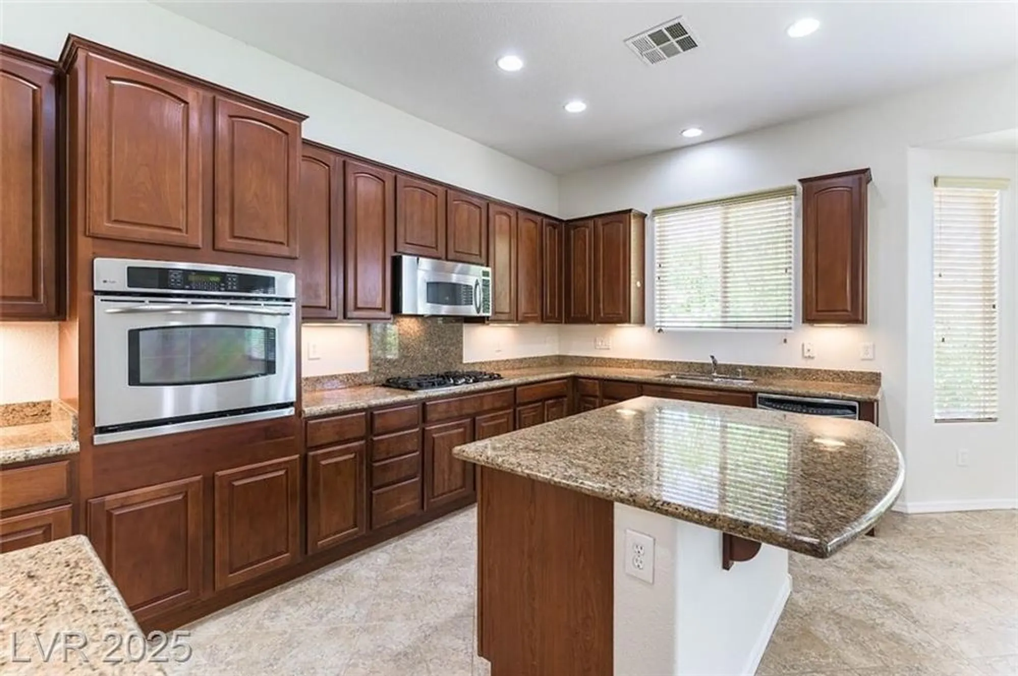 Property Slideshow image 13 of 40 | 2373 ozark plateau dr, Henderson, NV, 89044