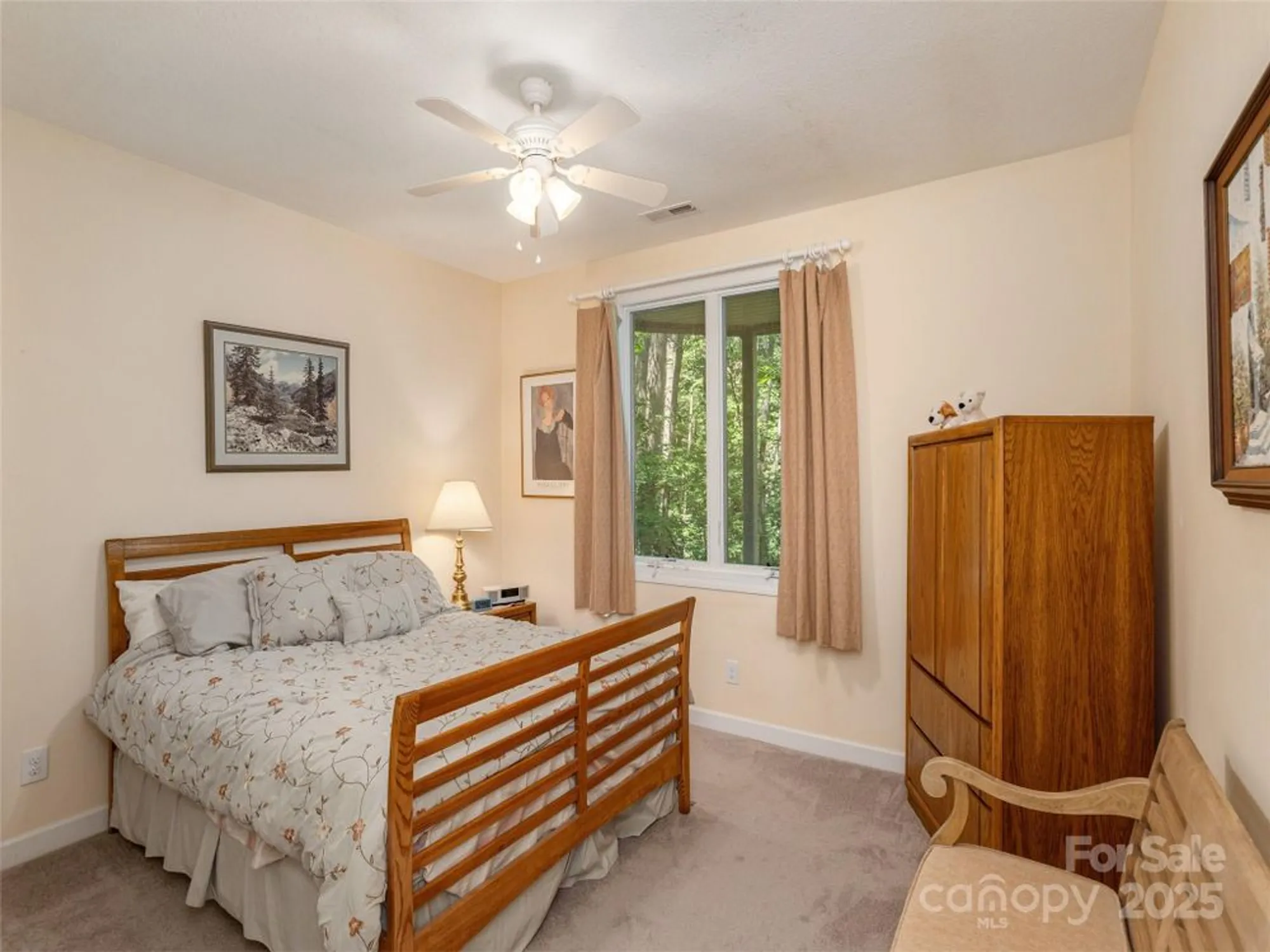 Property Slideshow image 28 of 44 | 17 high park ct, Hendersonville, NC, 28791