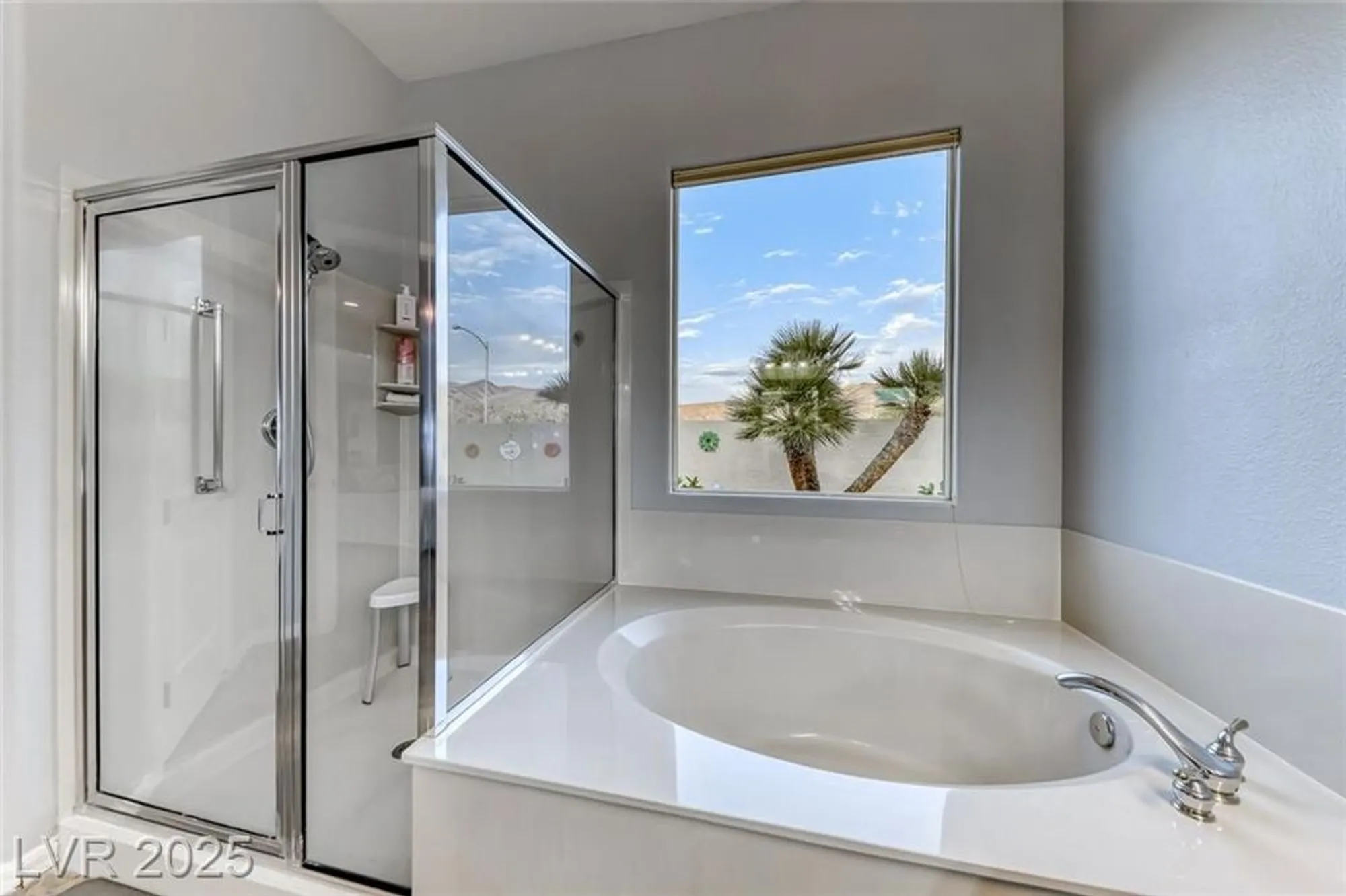 Property Slideshow image 37 of 67 | 2142 sandstone cliffs dr, Henderson, NV, 89044