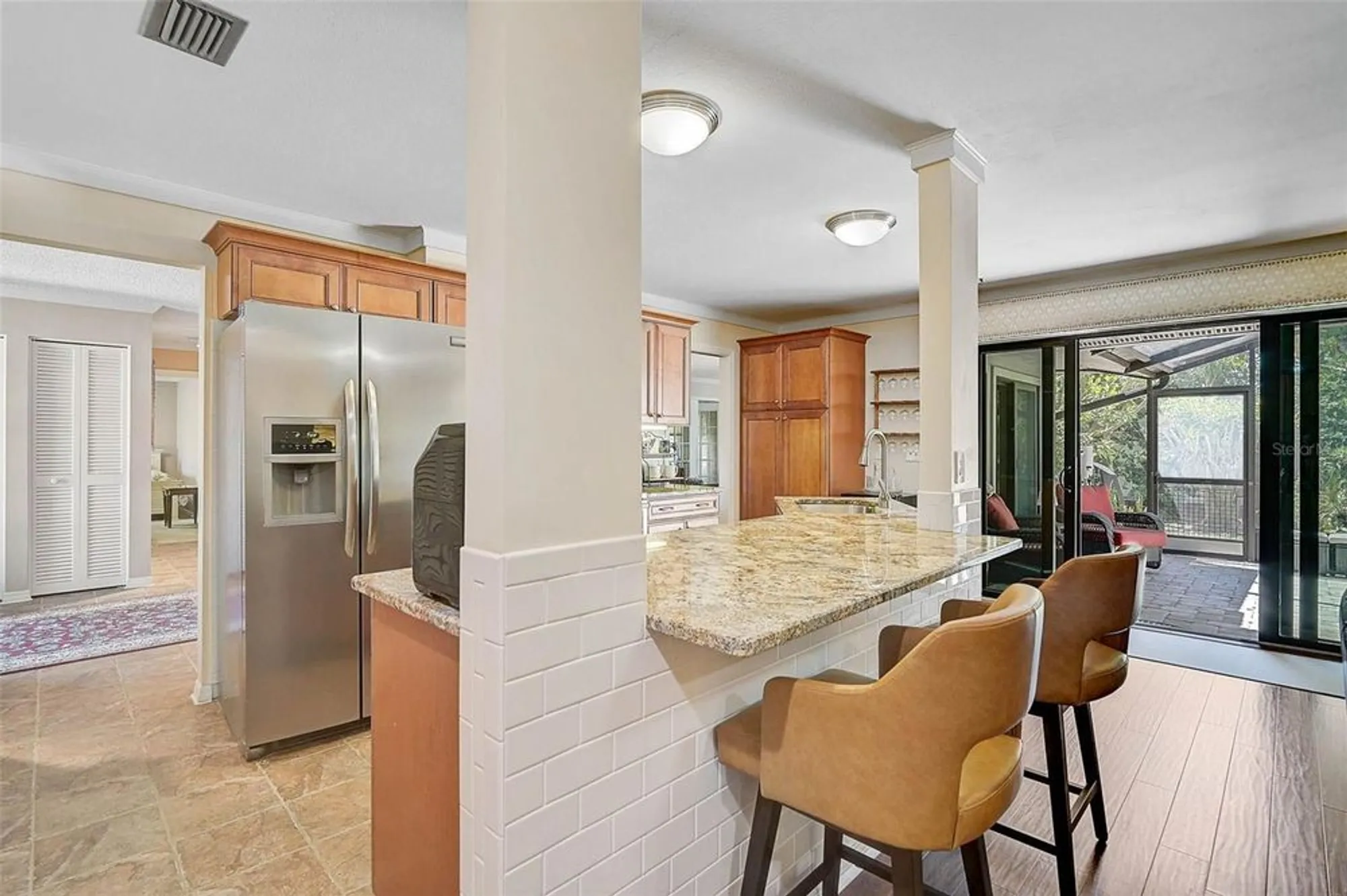 Property Slideshow image 28 of 61 | 3890 wilshire cir 27, Sarasota, FL, 34238