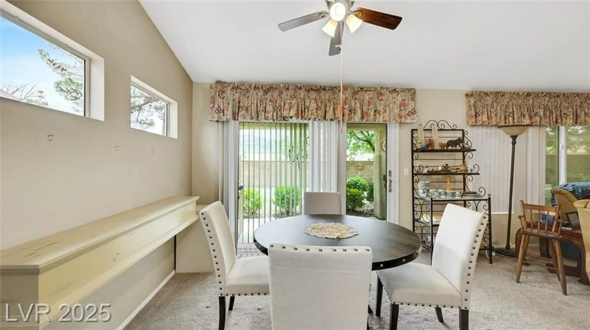 Property Slideshow image 20 of 31 | 2075 joy view ln, Henderson, NV, 89012