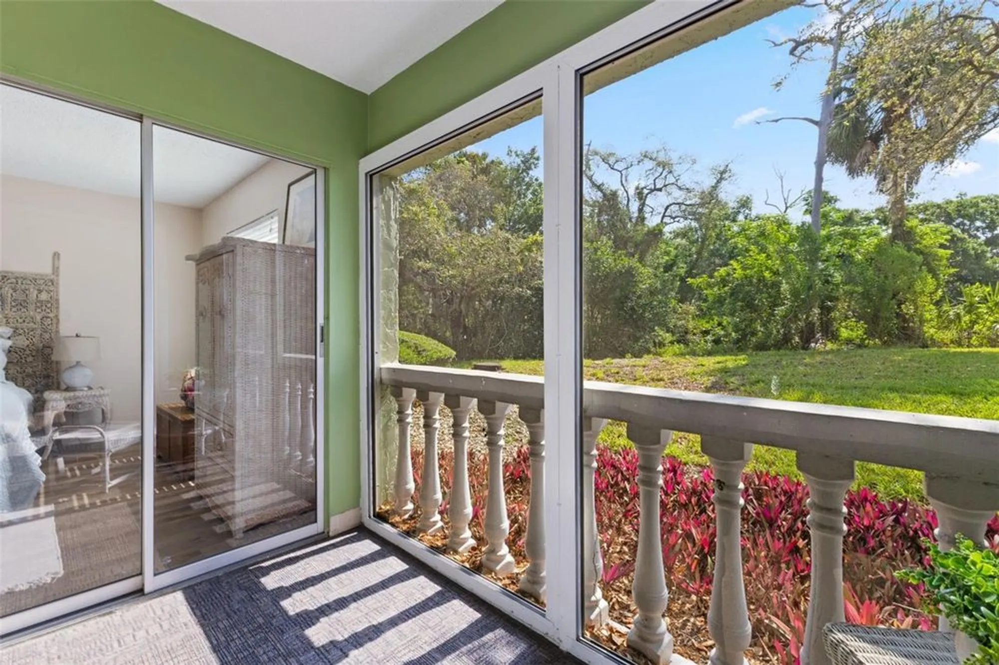 Property Slideshow image 29 of 49 | 1250 s pinellas ave apt 405, Tarpon Springs, FL, 34689