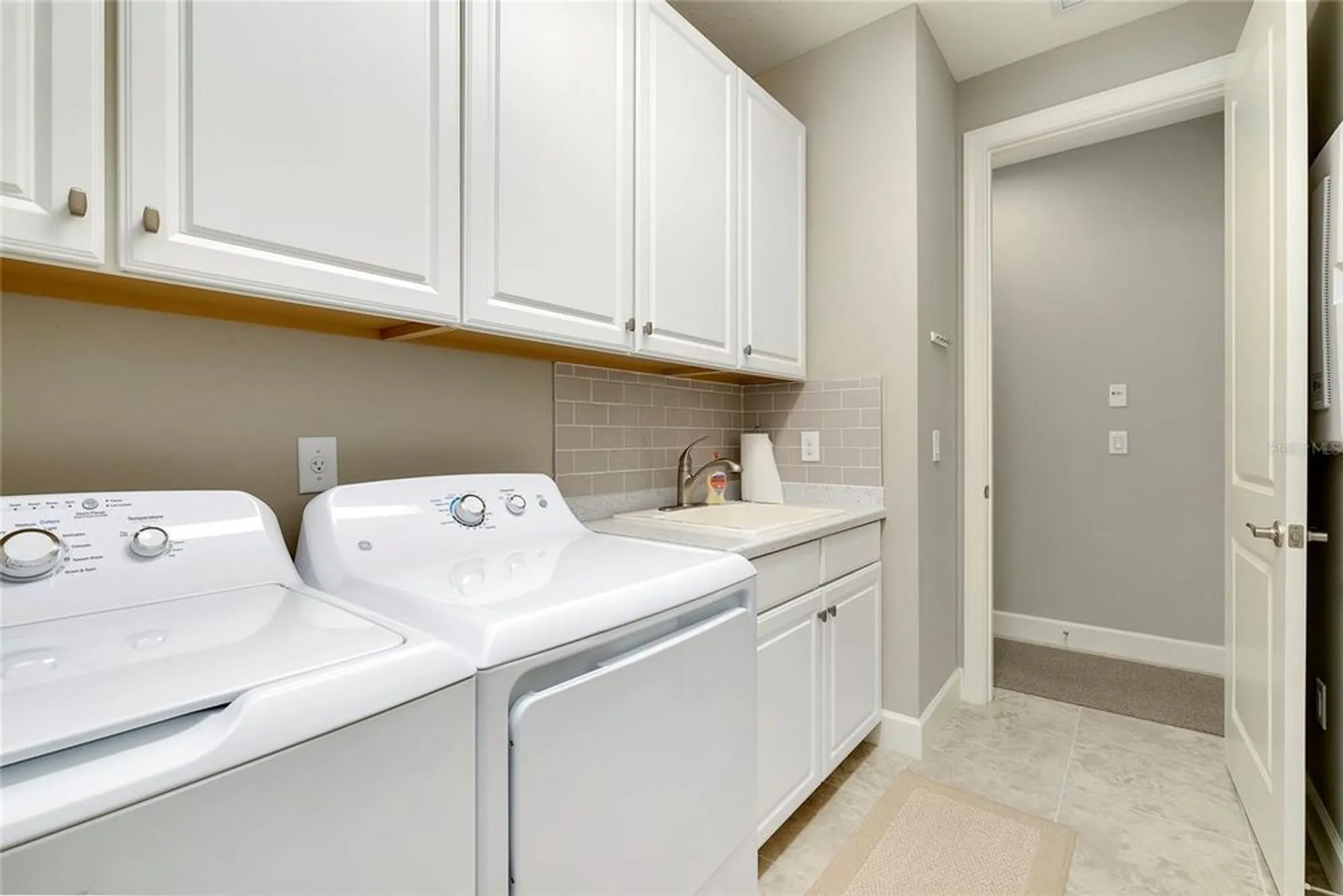 Property Slideshow image 33 of 67 | 5652 semolino st, Nokomis, FL, 34275