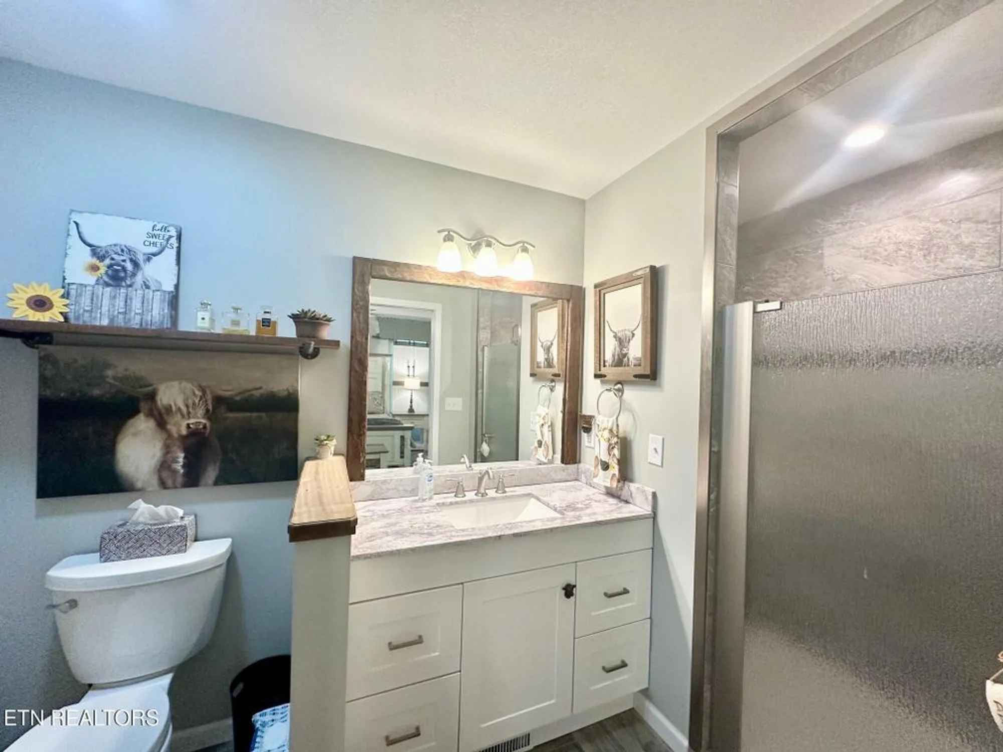 Property Slideshow image 19 of 27 | 311 lakeview dr, Crossville, TN, 38558