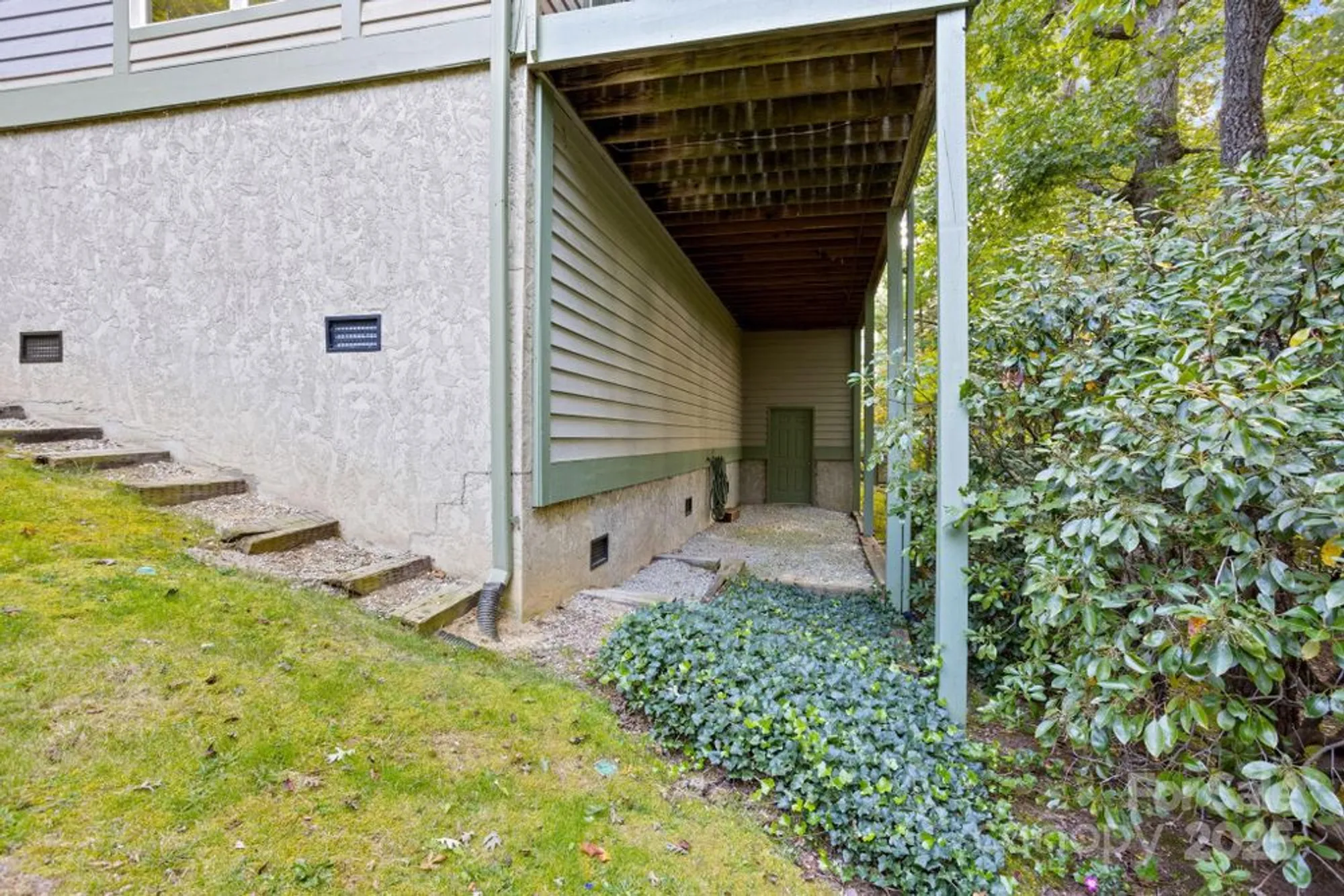 Property Slideshow image 30 of 32 | 128 forest view dr, Flat Rock, NC, 28731