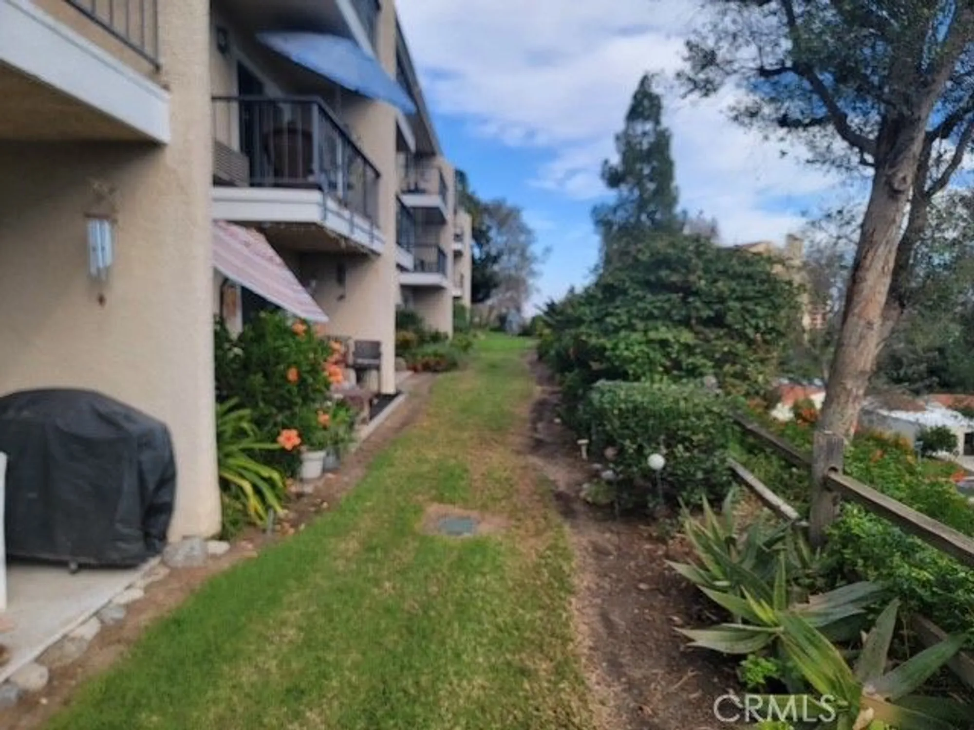 Property Slideshow image 11 of 23 | 3336 punta alta unit 1f, Laguna Woods, CA, 92637