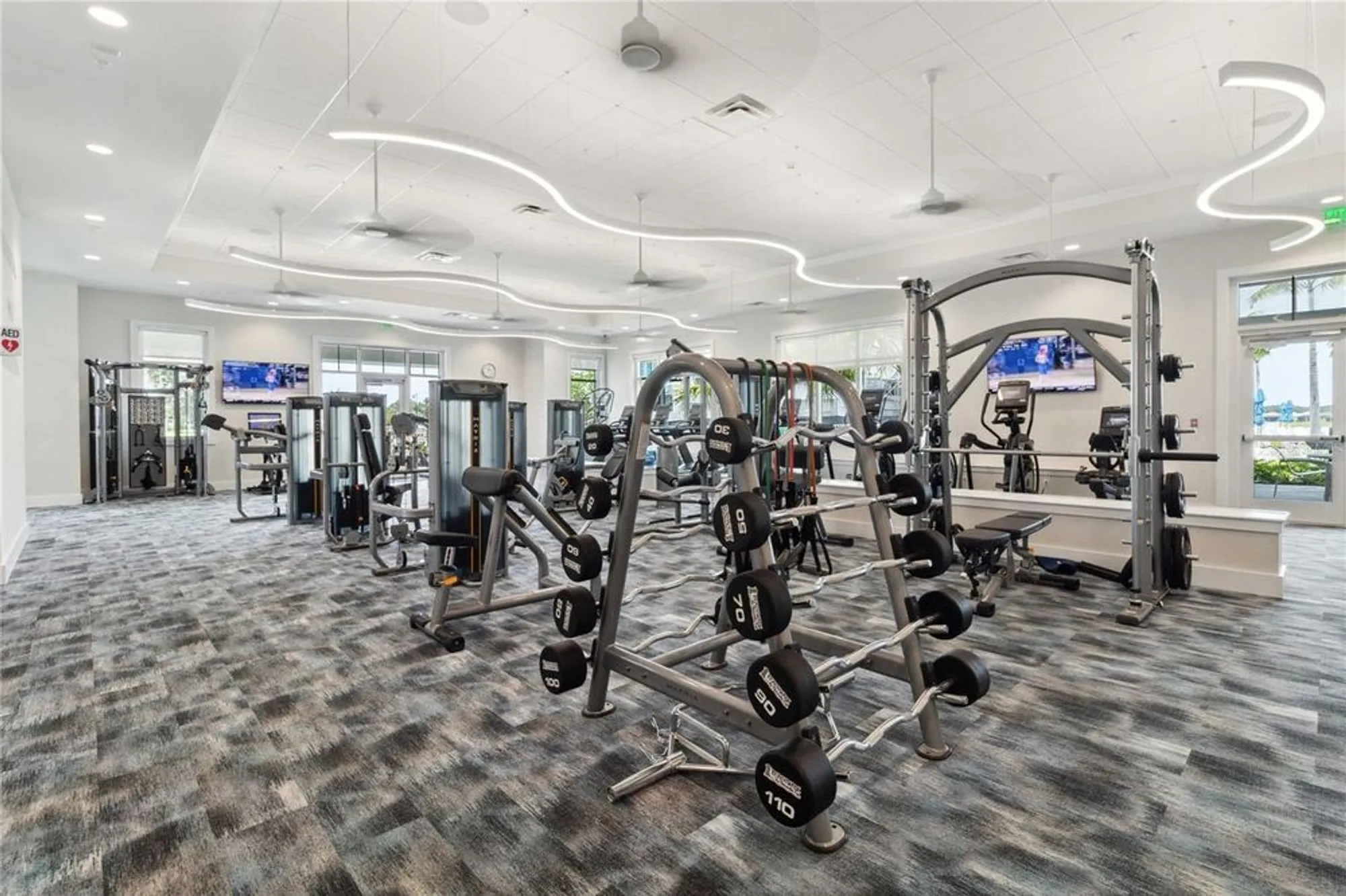 Property Slideshow image 23 of 73 | 25508 royal tern ln, Englewood, FL, 34223