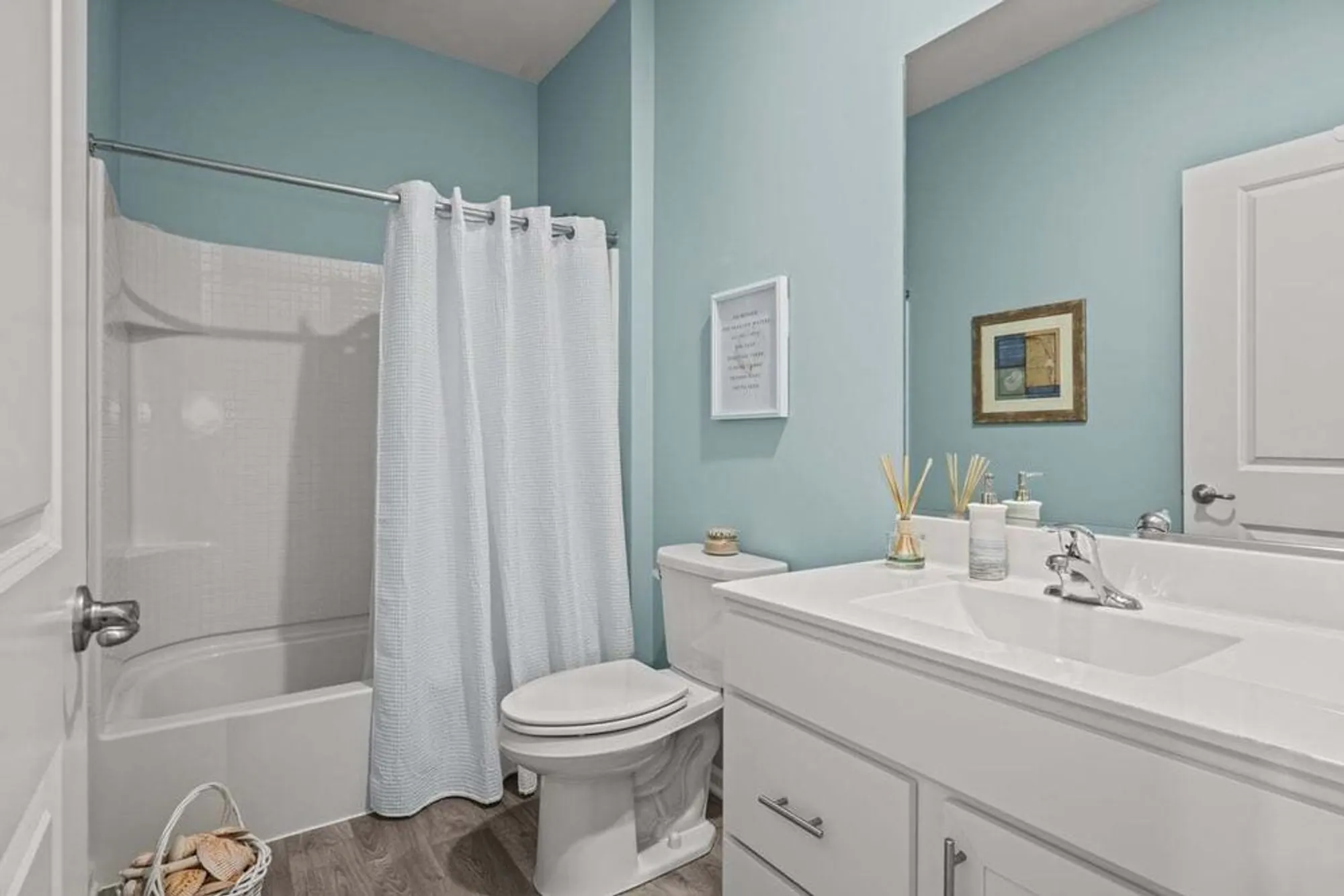 Property Slideshow image 15 of 20 | 273 ridley st, North Aurora, IL, 60542