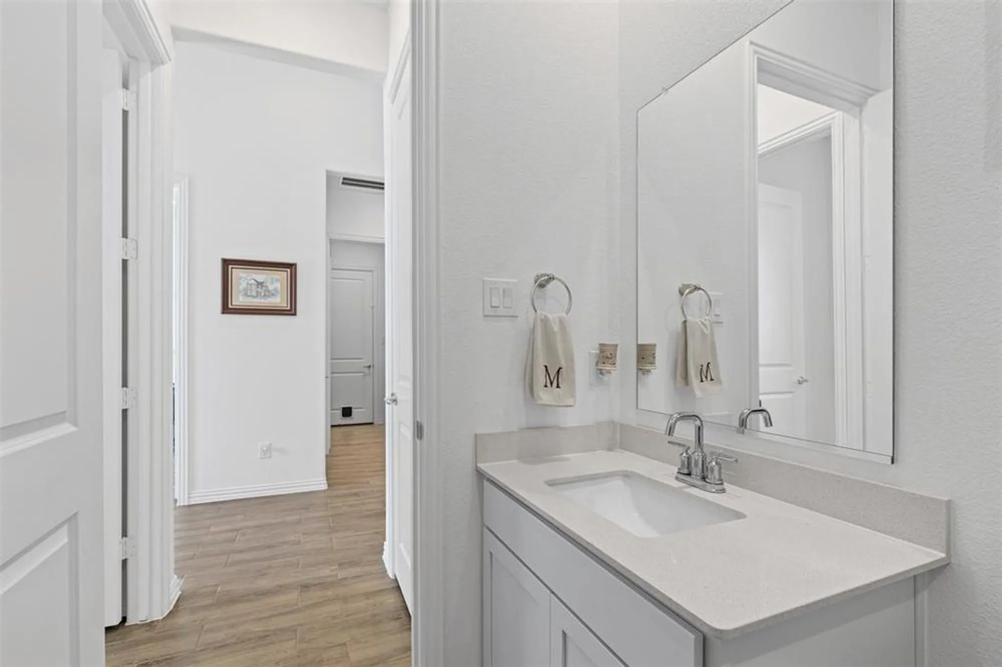 Property Slideshow image 23 of 30 | 4747 kings garden pkwy, Arlington, TX, 76005