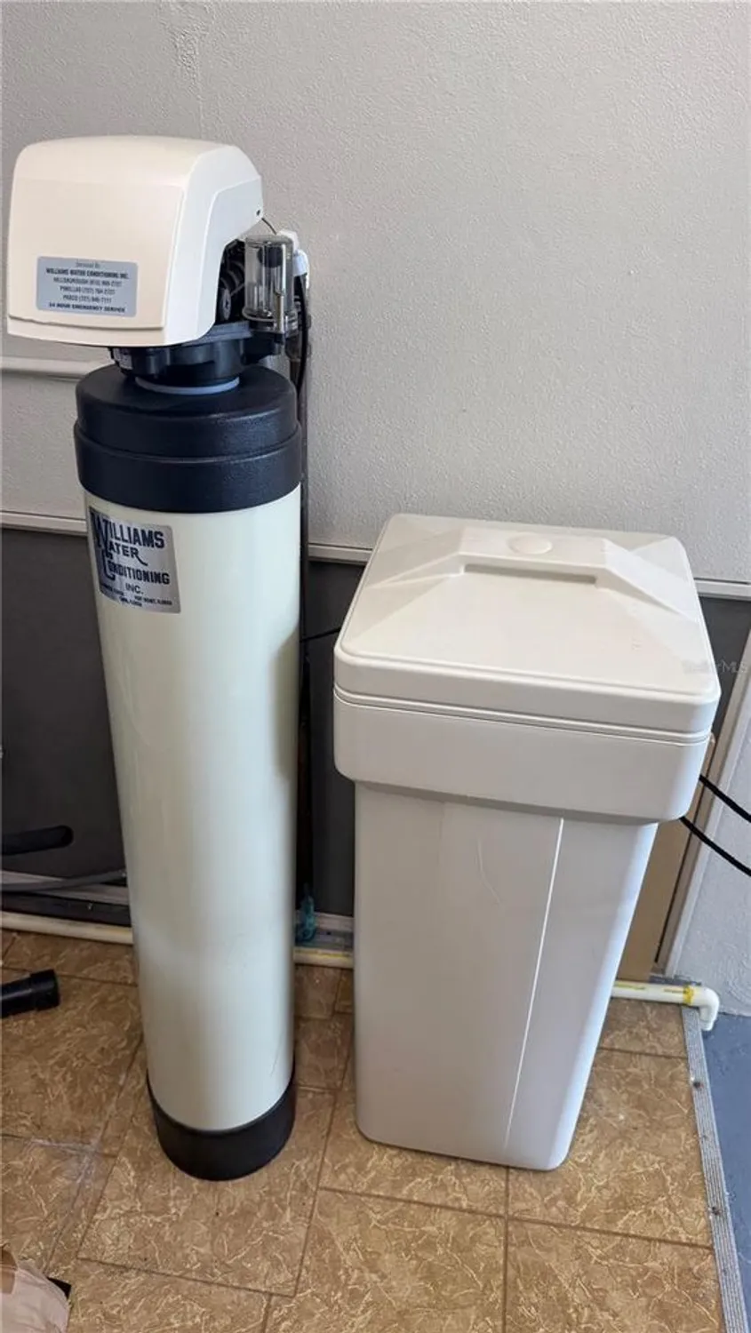 Property Slideshow image 34 of 51 | 2722 sherbrooke ln d, Palm Harbor, FL, 34684