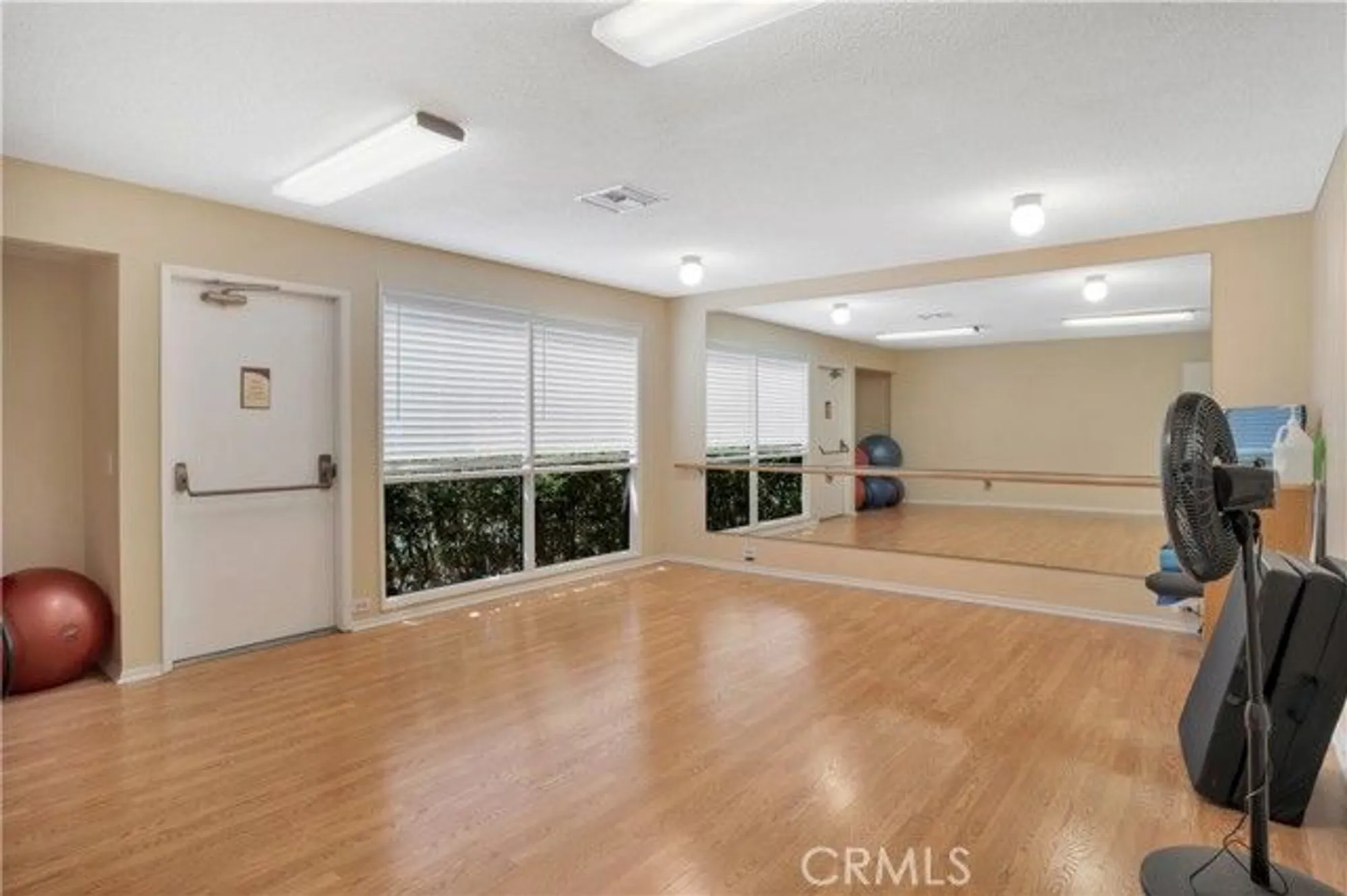 Property Slideshow image 21 of 22 | 291 sequoia ct apt 13, Thousand Oaks, CA, 91360