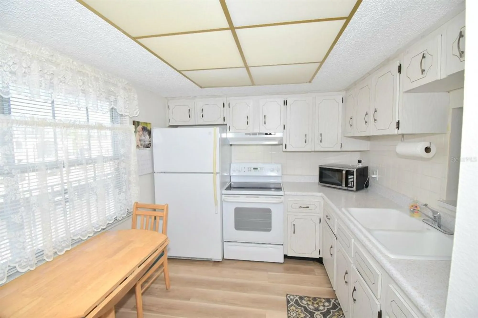Property Slideshow image 5 of 25 | 970 virginia st apt 308, Dunedin, FL, 34698